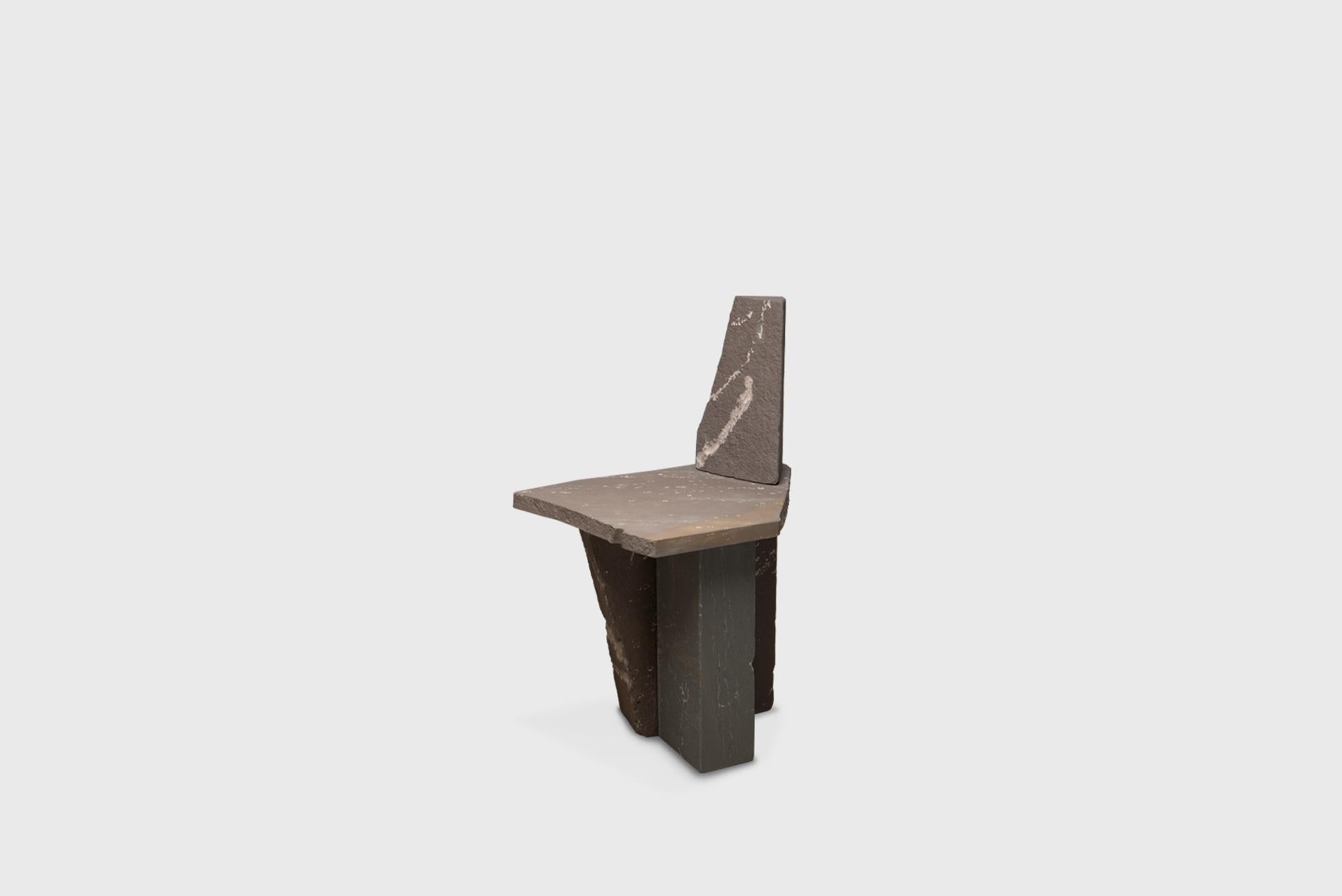 Chaise contemporaine naturelle 13, Graywacke Offcut Gray Stone, Carsten in der Elst en vente 2