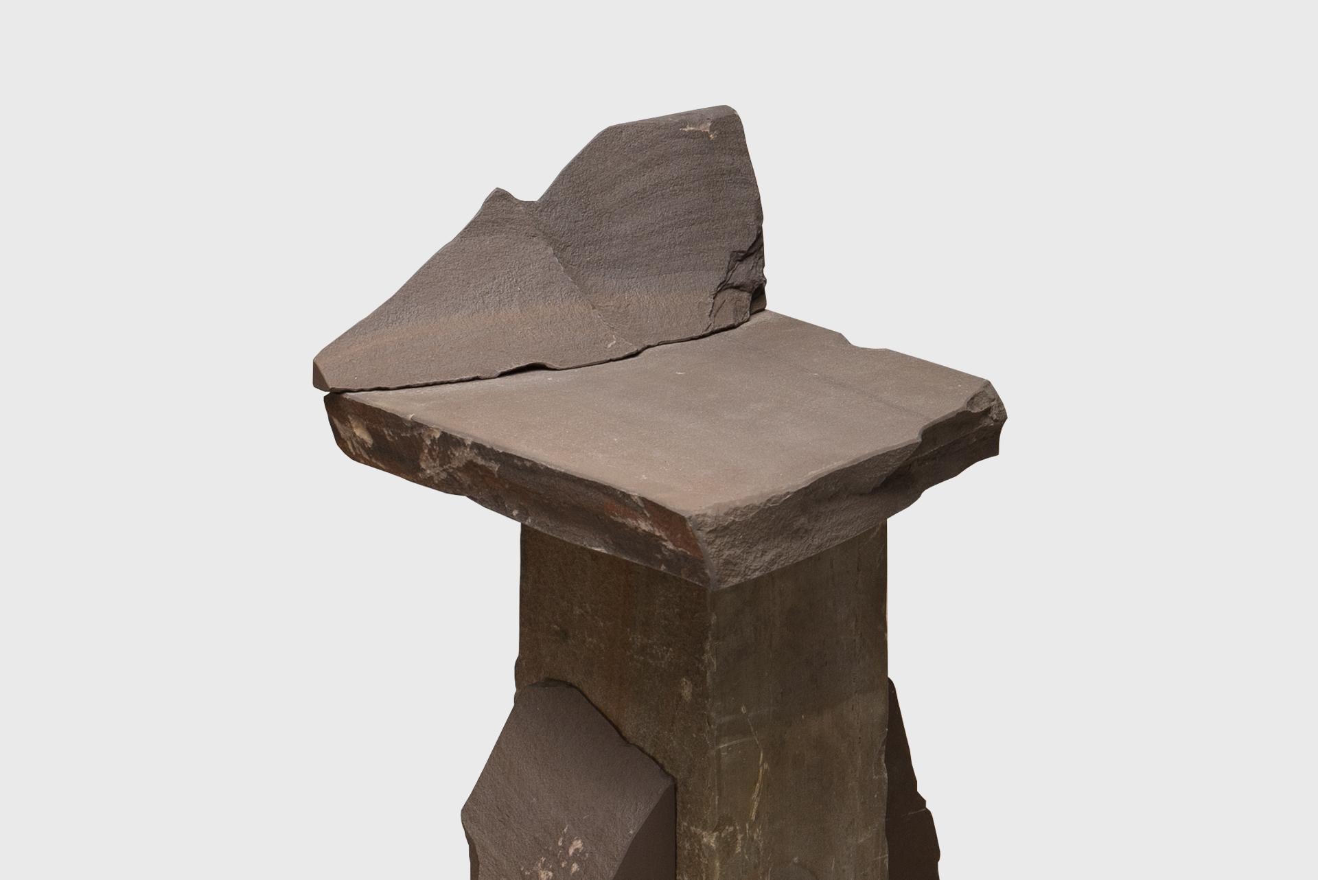Zeitgenössischer natürlicher Stuhl 14, Grauwacke, gebrochener grauer Stein, Carsten in der Elst im Angebot 4