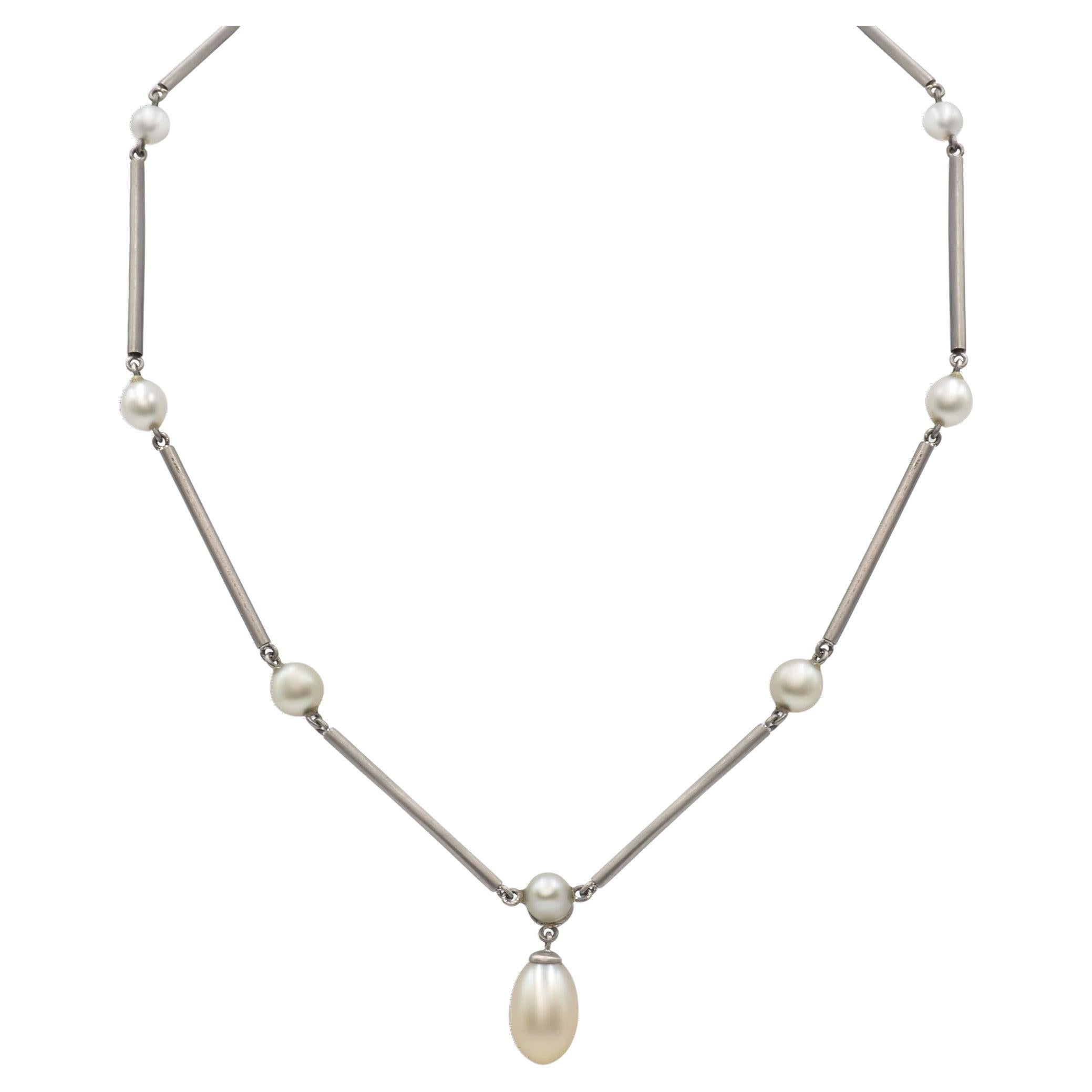 Collar Contemporáneo de Perlas Naturales con Varillas de Titanio Certificado GIA en venta