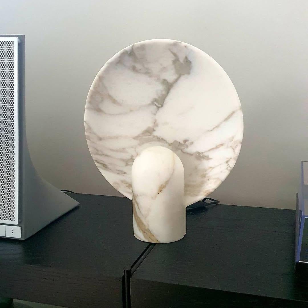 Contemporary Wandleuchter aus weißem Calacatta-Marmor von Henry Wilson im Angebot 6
