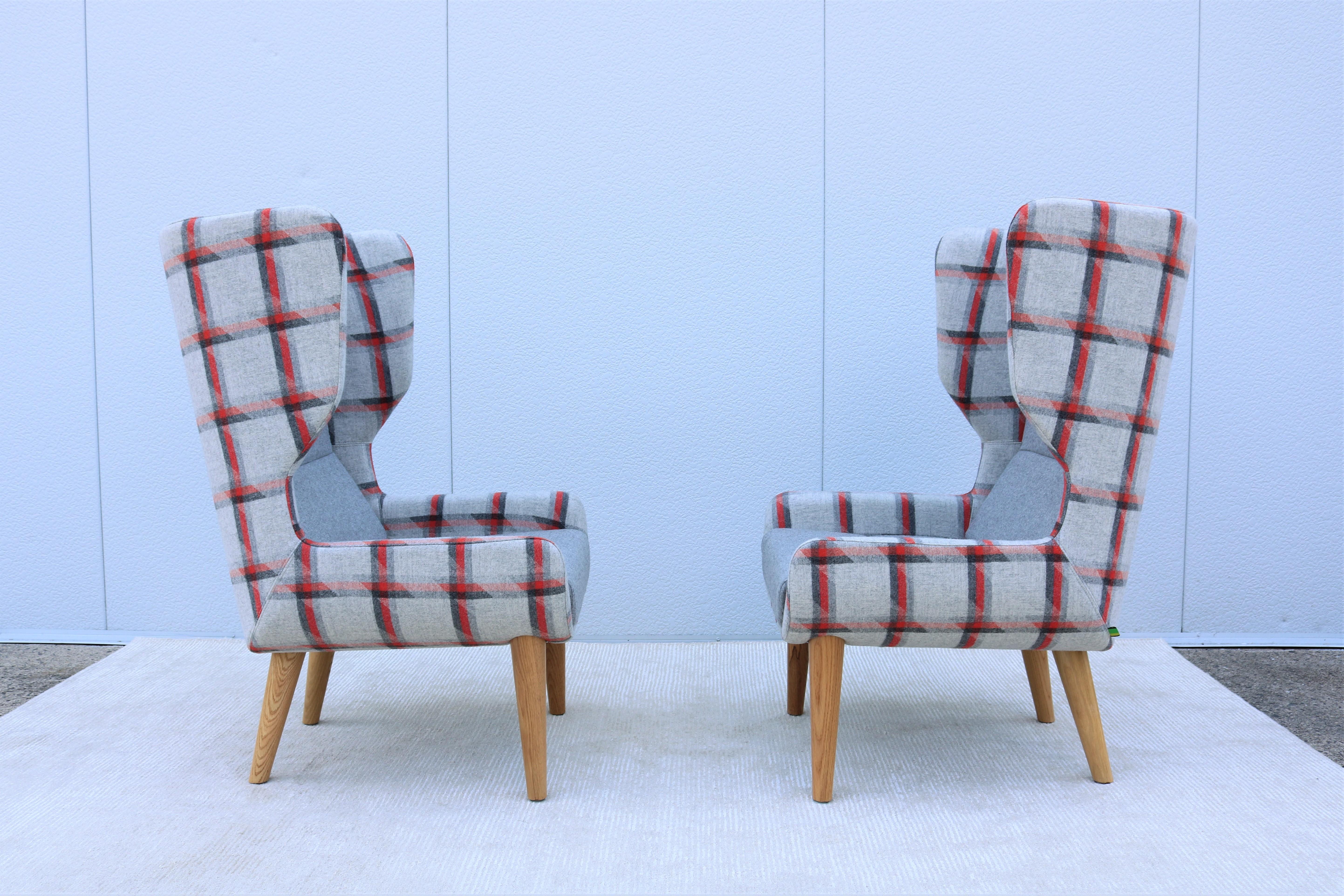 Contemporary Naughtone für Herman Miller Hush Lounge Sessel mit hoher Rückenlehne, Paar im Zustand „Hervorragend“ im Angebot in Secaucus, NJ