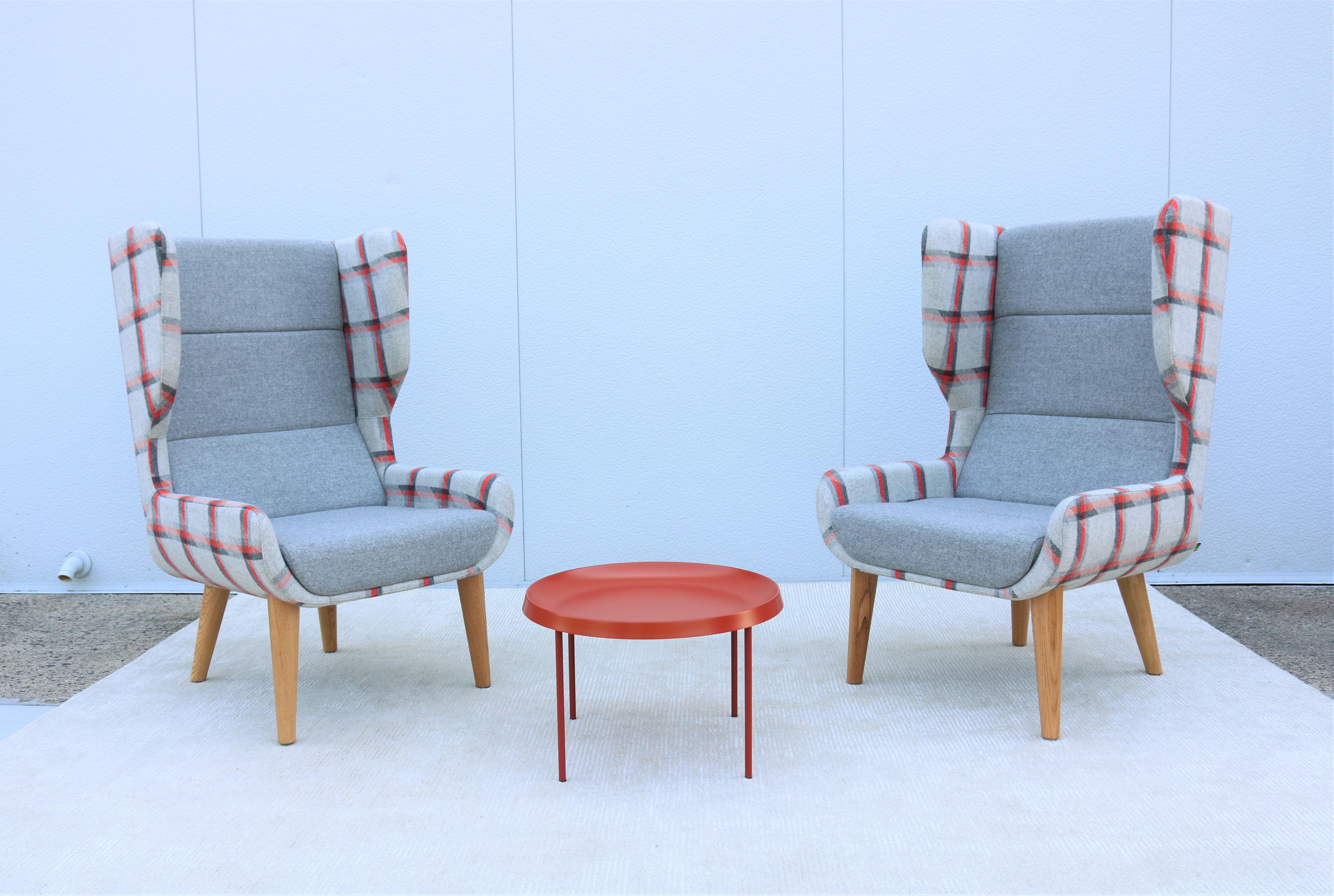 Contemporary Naughtone für Herman Miller Hush Lounge Sessel mit hoher Rückenlehne, Paar im Angebot 1