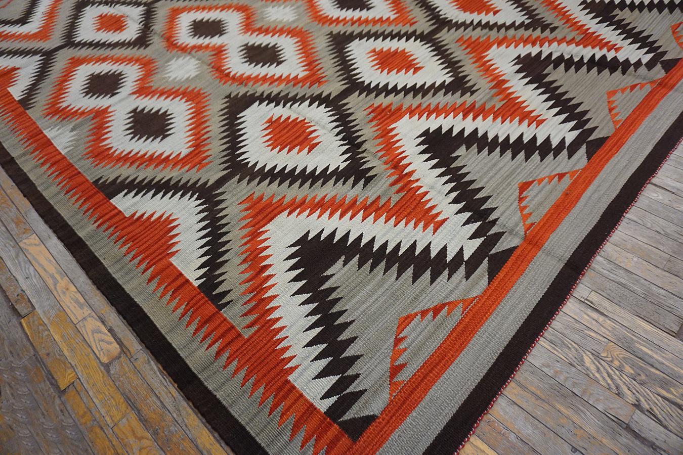 Zeitgenössischer Teppich im Navajo-Stil (9' x 12' - 274 x 365 ) (Wolle) im Angebot