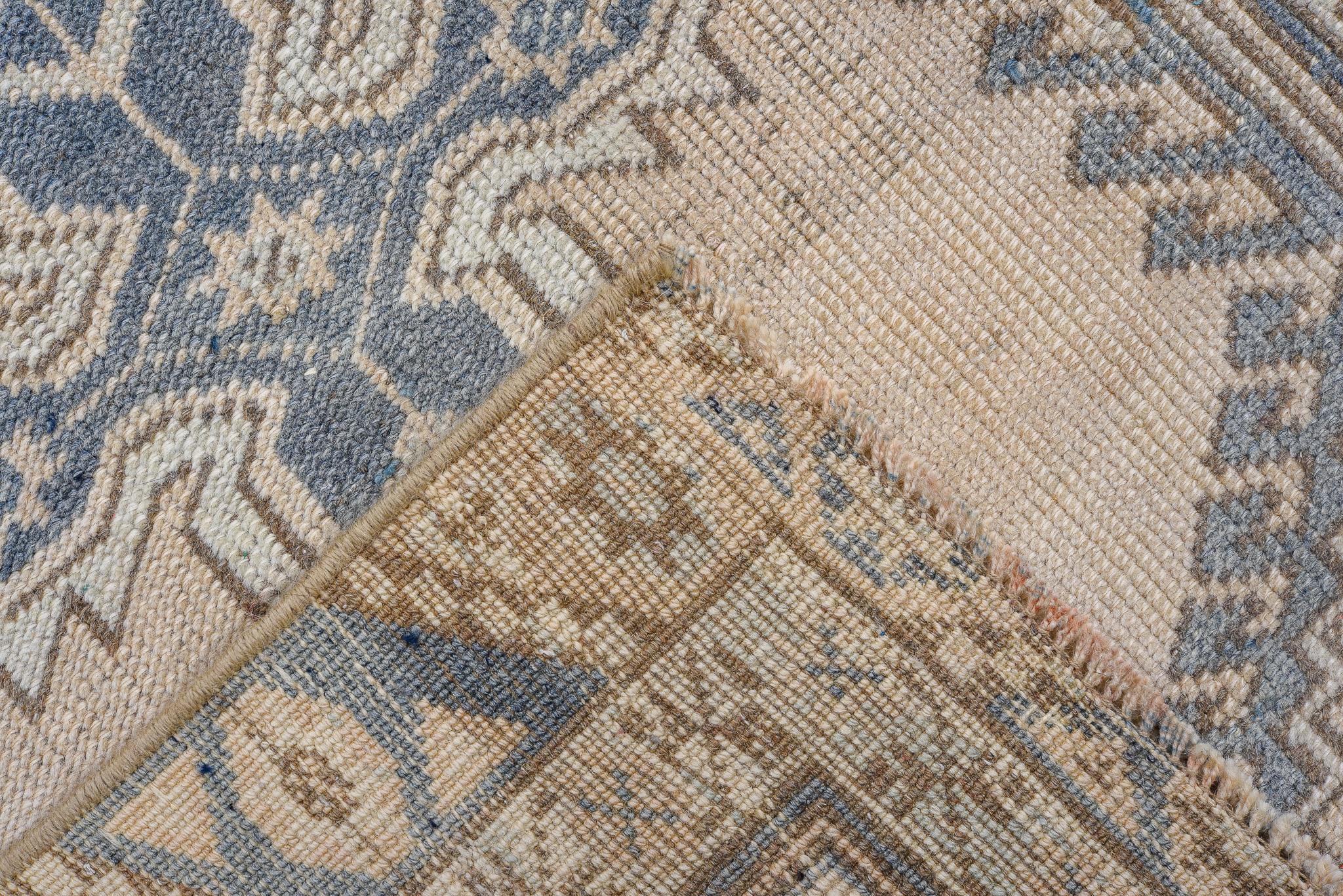 Traves de Mesa Vintage Contemporáneo Azul Marino y Topo siglo XX en venta