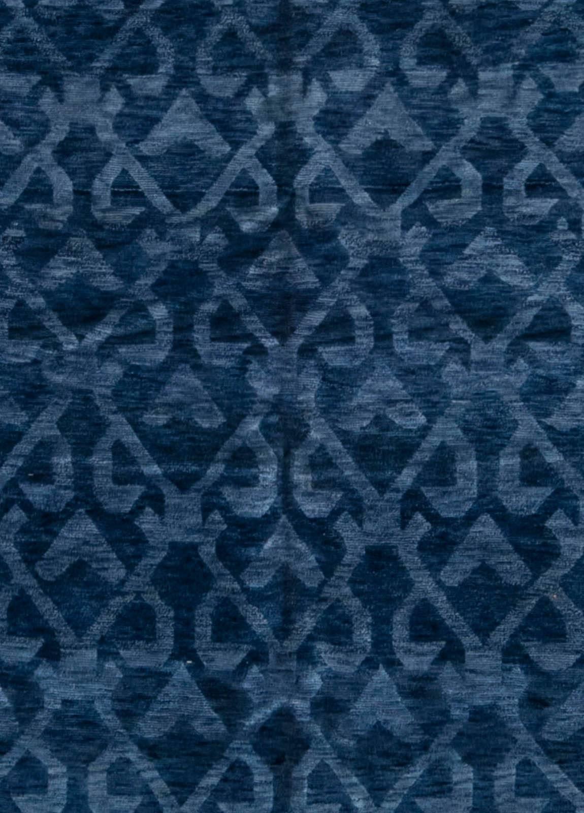 Tappeto contemporaneo in Pashmina blu navy realizzato a mano da Doris Leslie Blau
Dimensioni: 8'9