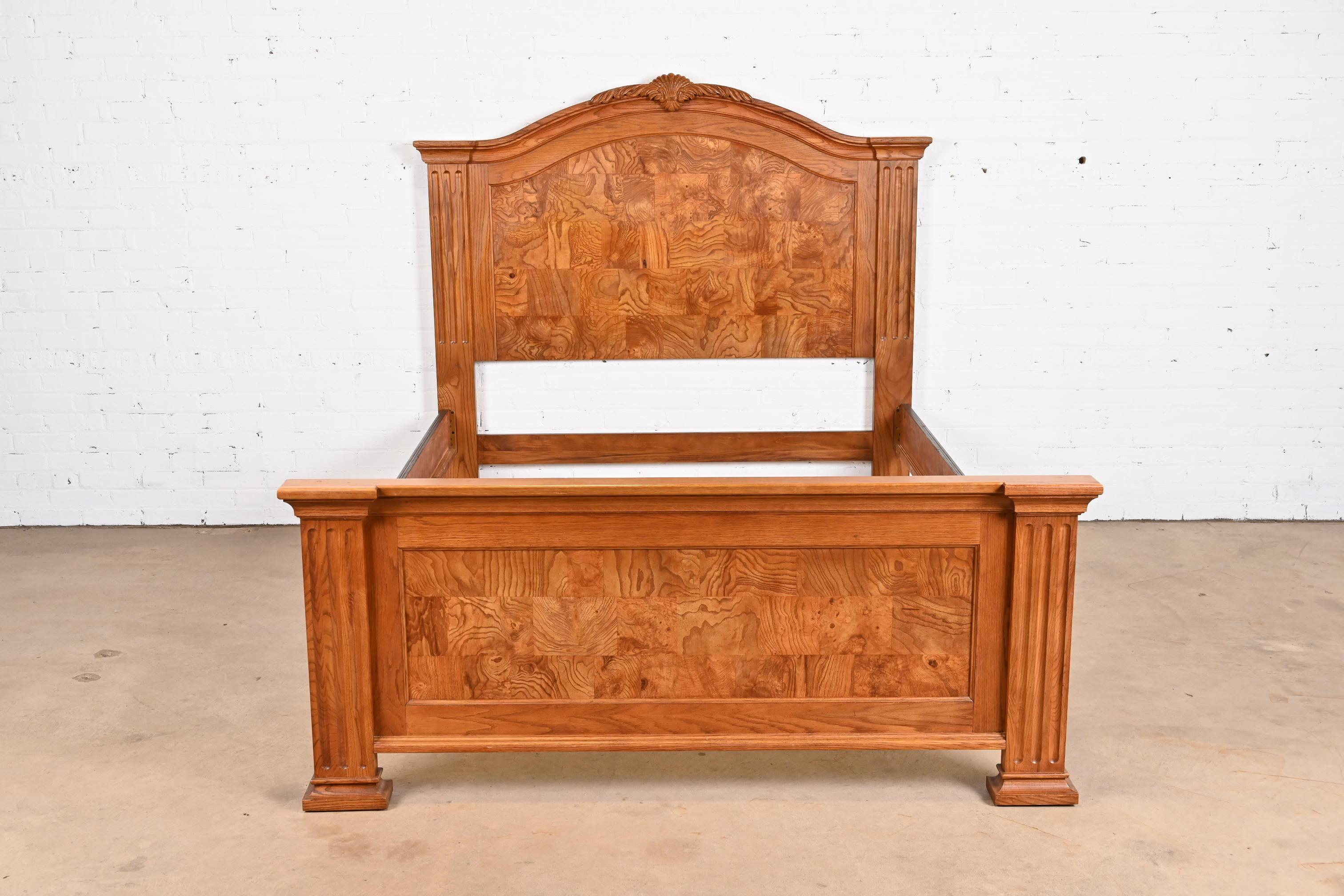 A gorgeous contemporary Neoclassical style queen size bed

By Pulaski Furniture

USA, Late 20th Century

Carved oak, with beautiful patchwork burl wood.

Measures: 66