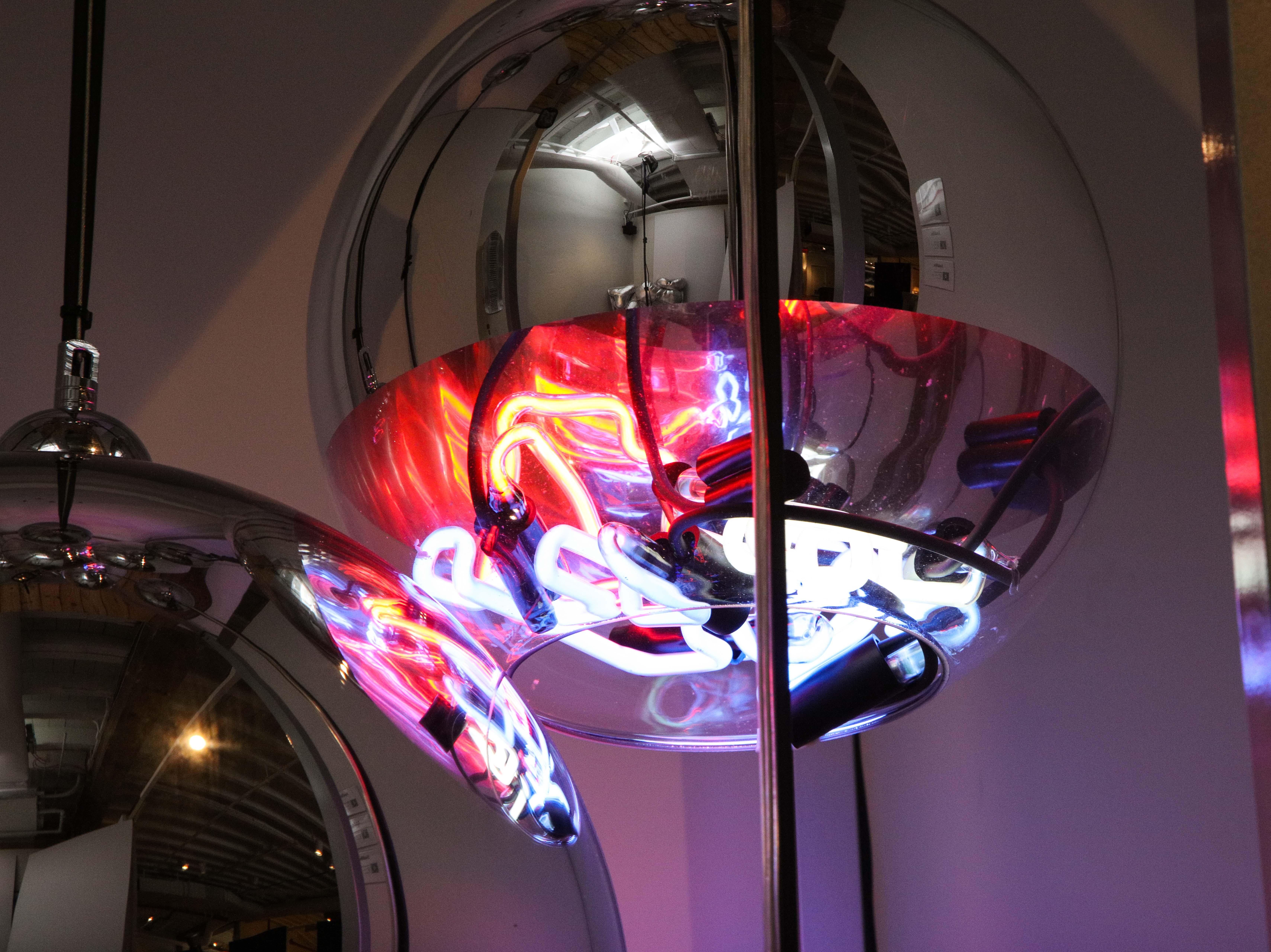 Contemporary Neon Balls Stand Lamp by Brazilian designer Alê Jordão 5