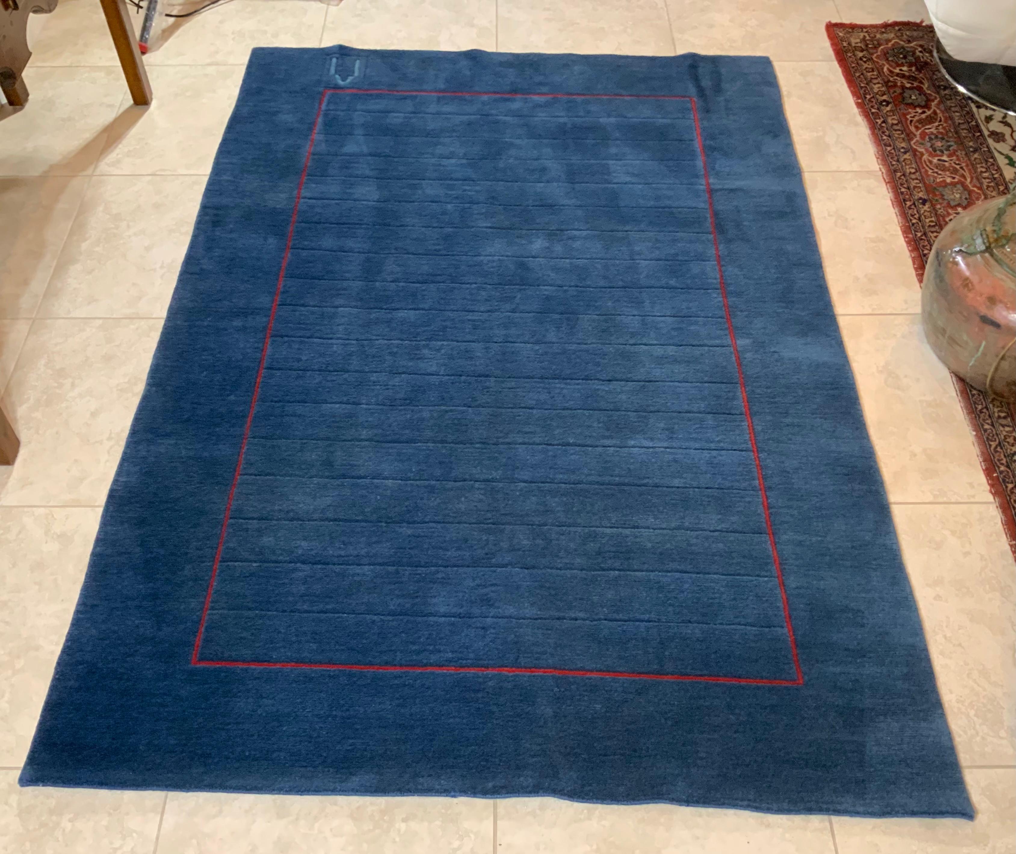 Modern design rug made of hand knotted fine wool, very simple continues horizontal motif ,in classic modern tradition. Beautiful blue color for great floor experience.


 