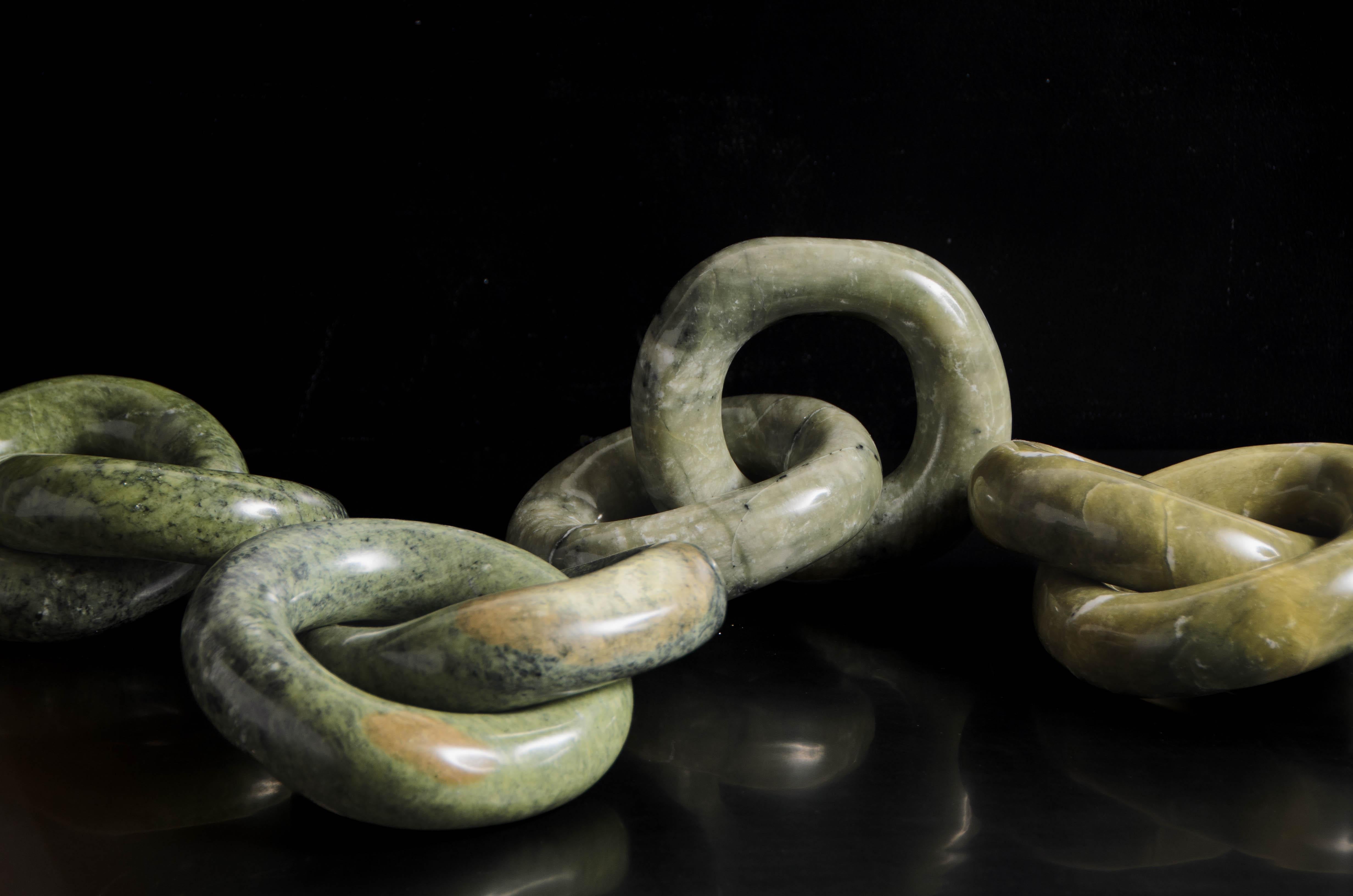 Sculpté à la main Contemporary Nephrite Jade Double Ring Link Sculpture III by Robert Kuo en vente