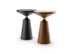 Table d'appoint contemporaine Nicole en noyer et laiton