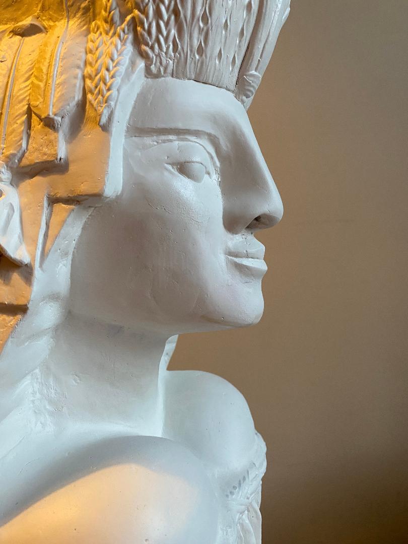Escultura de jardín, contemporánea. Esfinge Nórdica, La Esfinge de Ruibarbo en venta 6