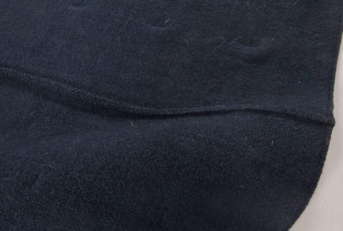 Contemporary Nunofelt black rug by Doris Leslie Blau
Size: 7'5