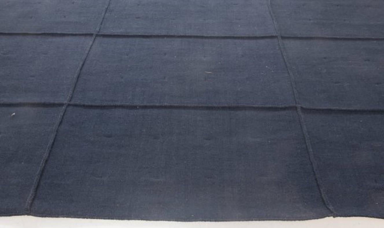 Indien Contemporary Nuno Felt Black Rug by Doris Leslie Blau en vente