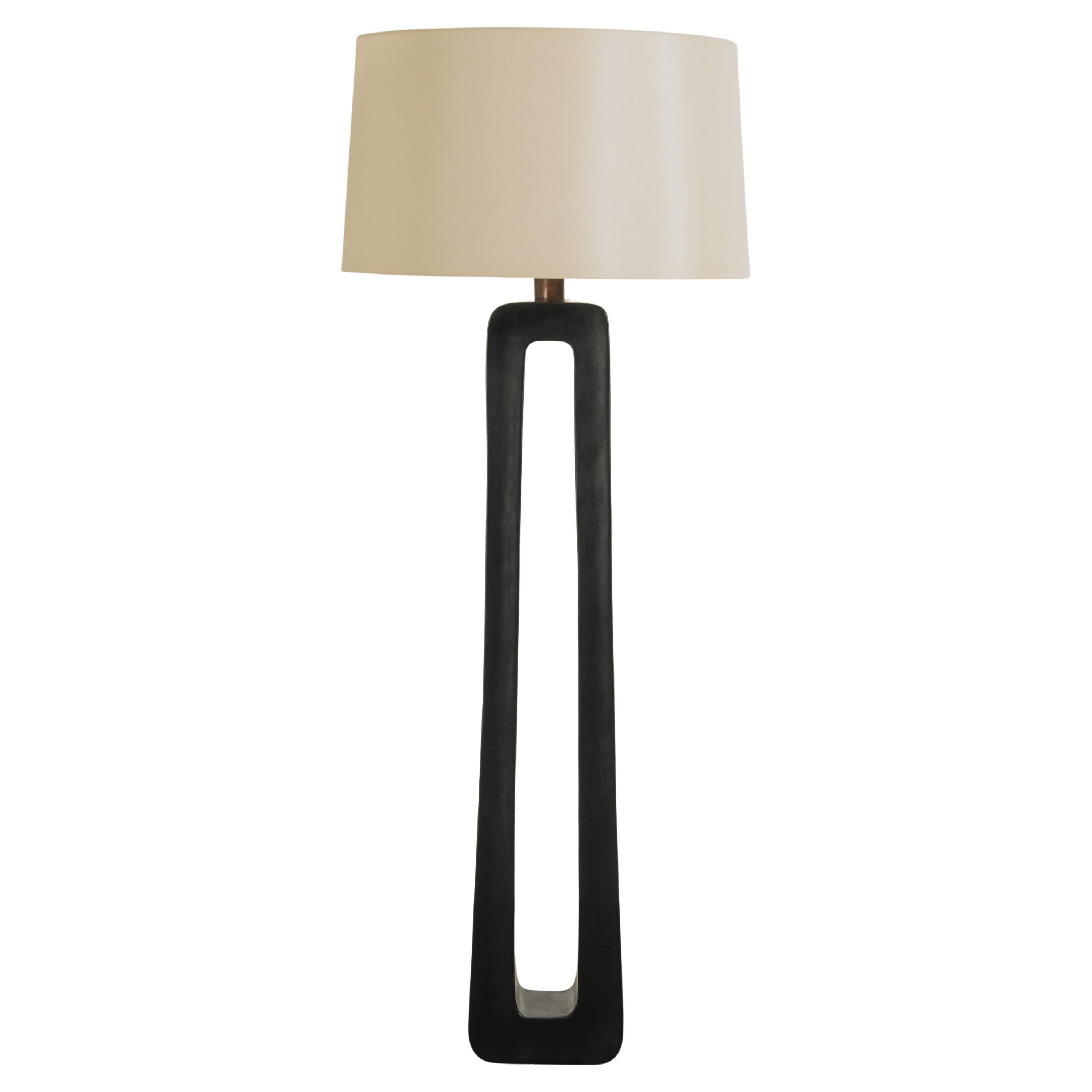 Lampadaire "O" contemporain en laque noire par Robert Kuo, édition limitée