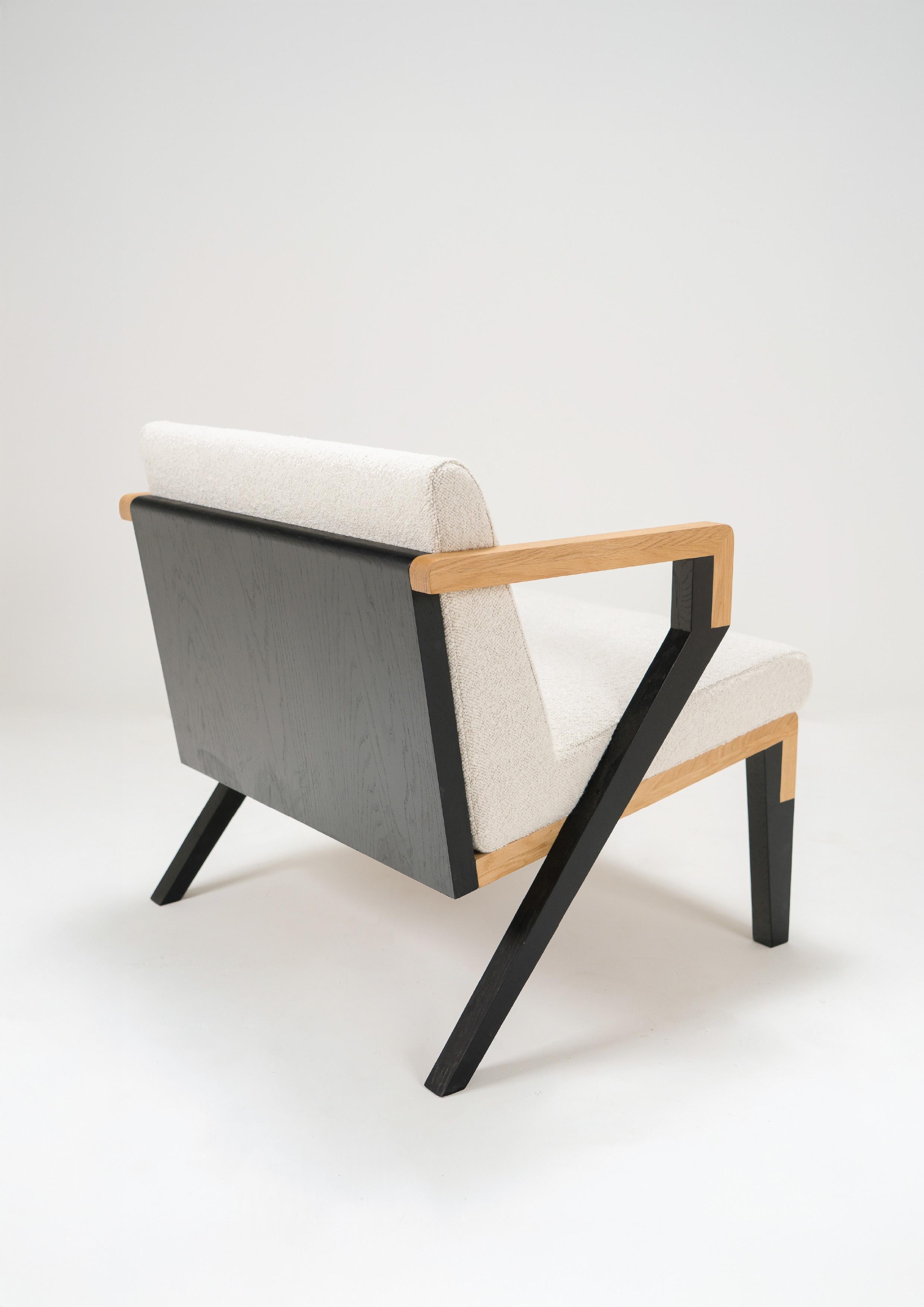 Mexican Contemporary Oak Lounge Chair Two-Tone Wood & Bouclé Upholstery – Oillin Model For Sale