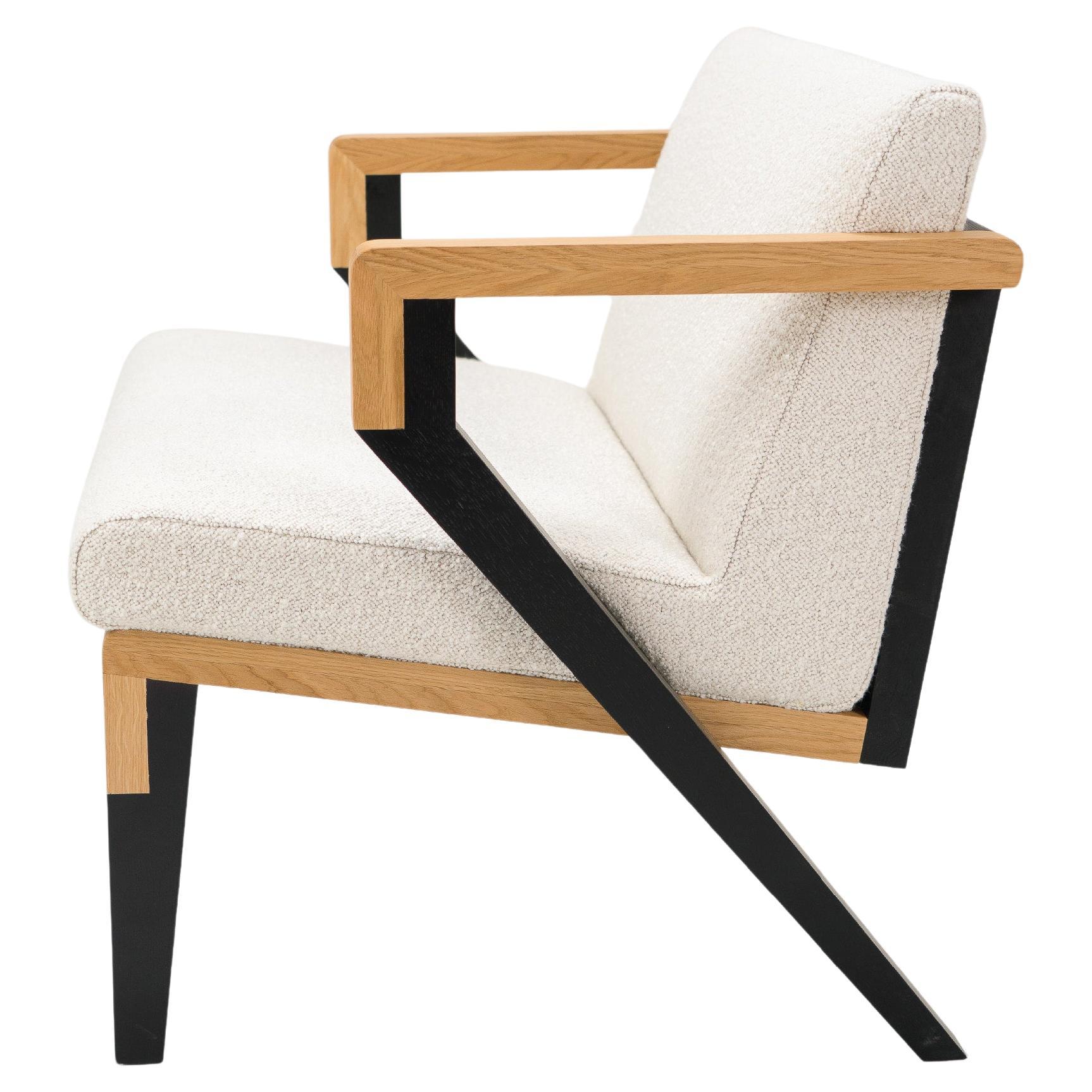 Contemporary Oak Lounge Chair Two-Tone Wood & Bouclé Upholstery – Oillin Model For Sale