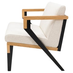 Contemporary Oak Lounge Chair Two-Tone Wood & Bouclé Upholstery – Oillin Model