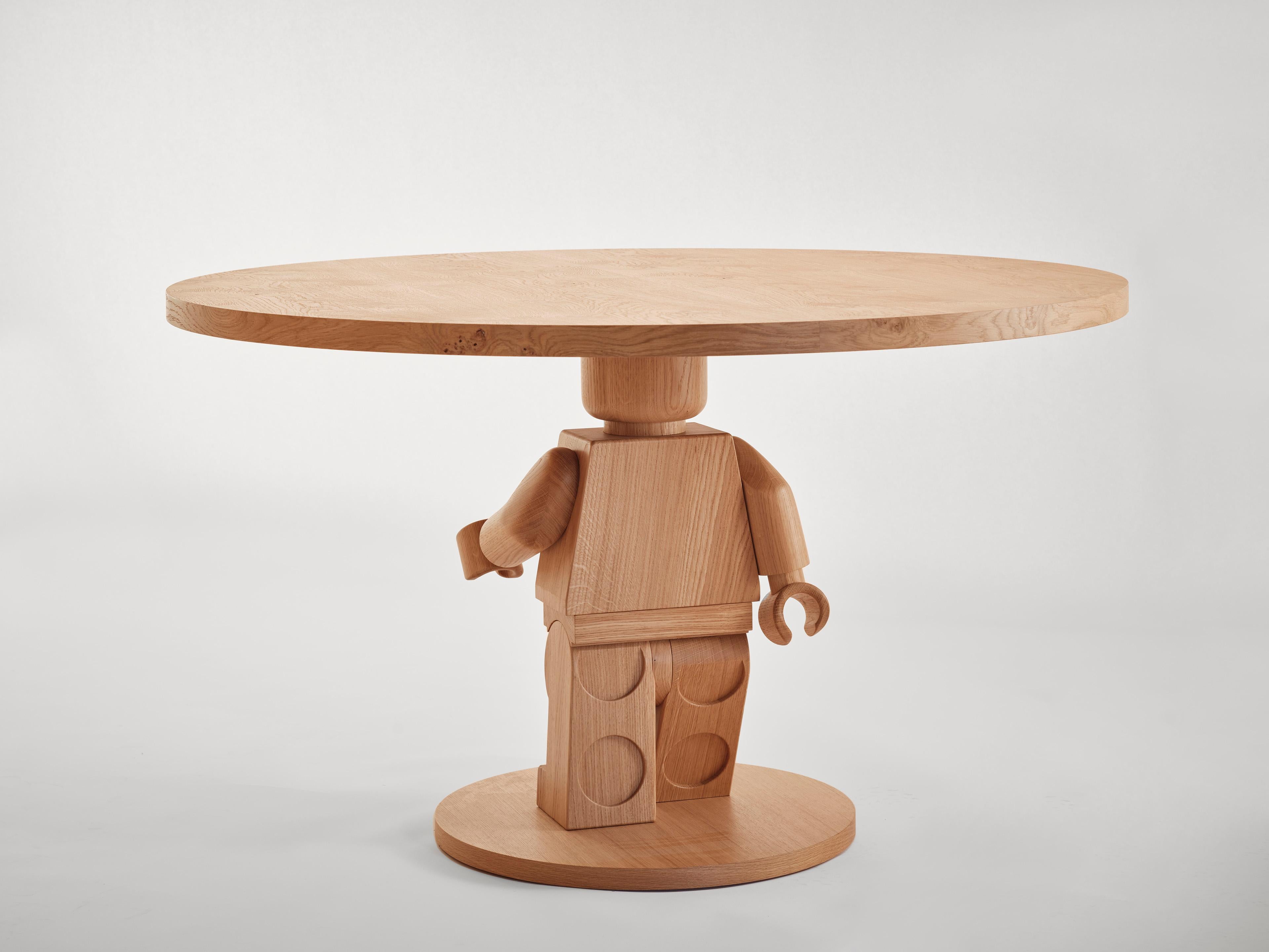 British Contemporary Oak Round Table with Lego Sculpture Base, for SoShiro by Interni For Sale