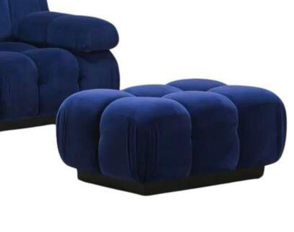 Conjunto modular contemporáneo OAM de sofá y otomana azul cobalto profundo Estadounidense en venta
