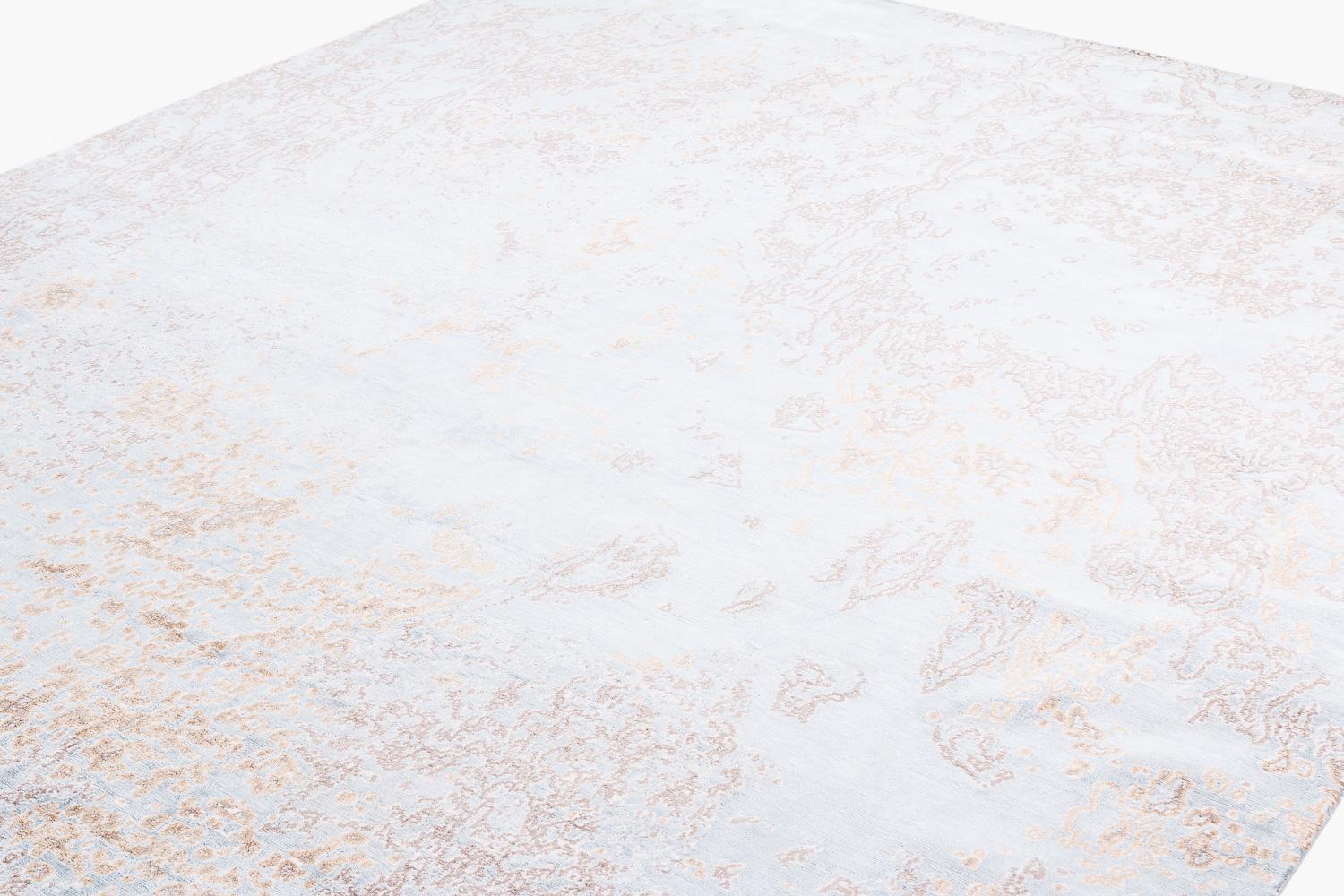 Organico moderno Tappeto da giardino personalizzato AM Contemporary Oceanic Modern Abstract Blue Area Rug Capri by Joseph Carini in vendita