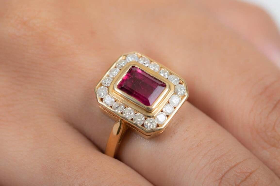 For Sale:  Contemporary Octagon Ruby Diamond Engagement Ring in 18k Solid Yellow Gold 2