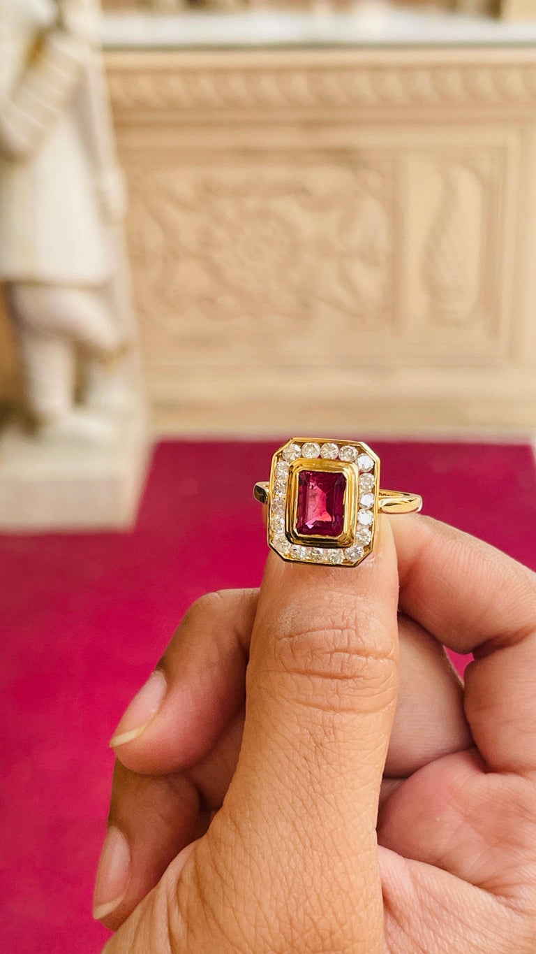 Bague Cocktail Octogonale En Or Jaune 18K Avec Rubis Cabochon Et Diamants - XXe Siècle - Taille 63 - Occasion