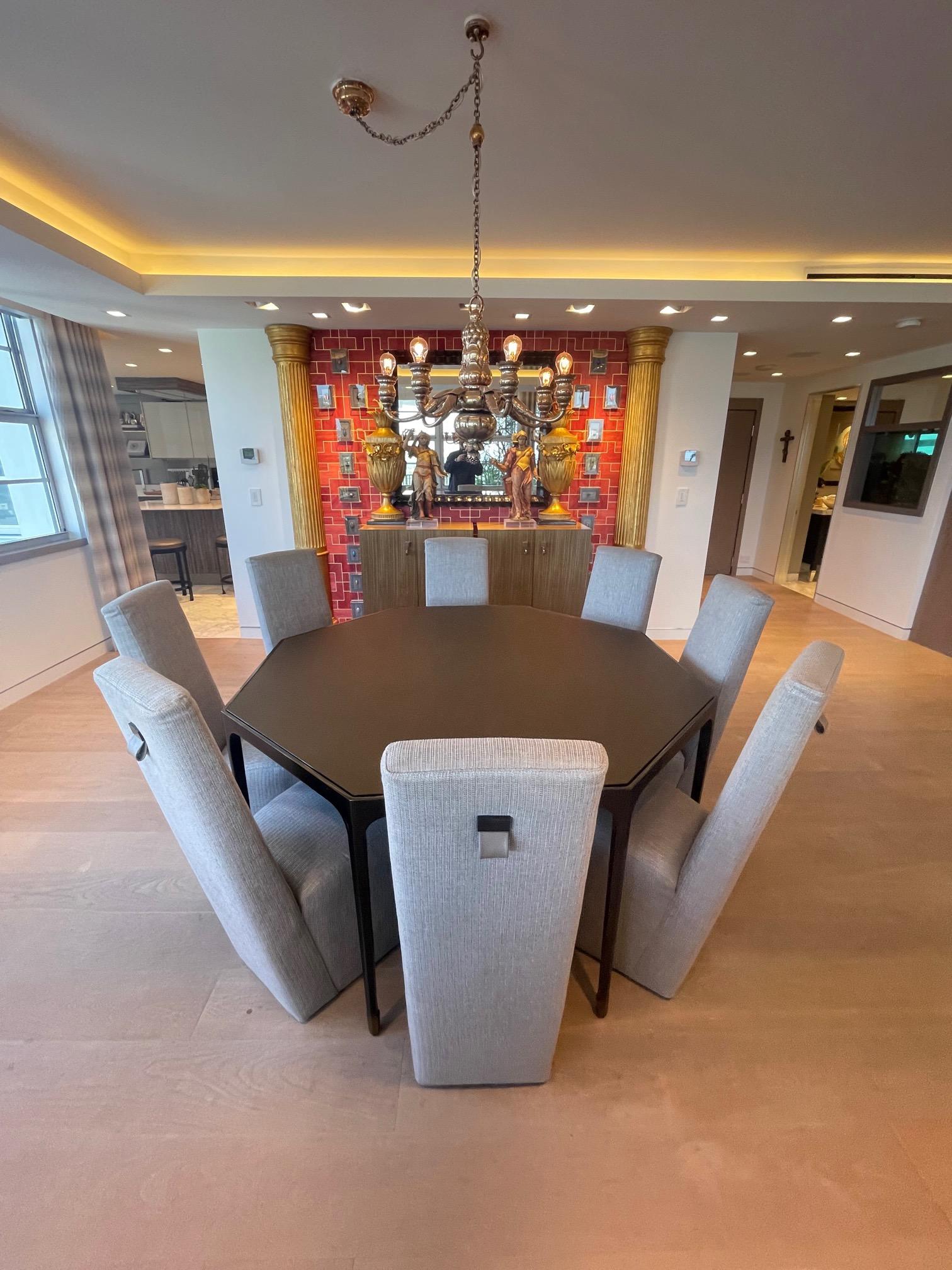 Ensemble de tables à manger octogonales contemporaines, conçues par Ralph Rucci / Baxter Italia en vente 5