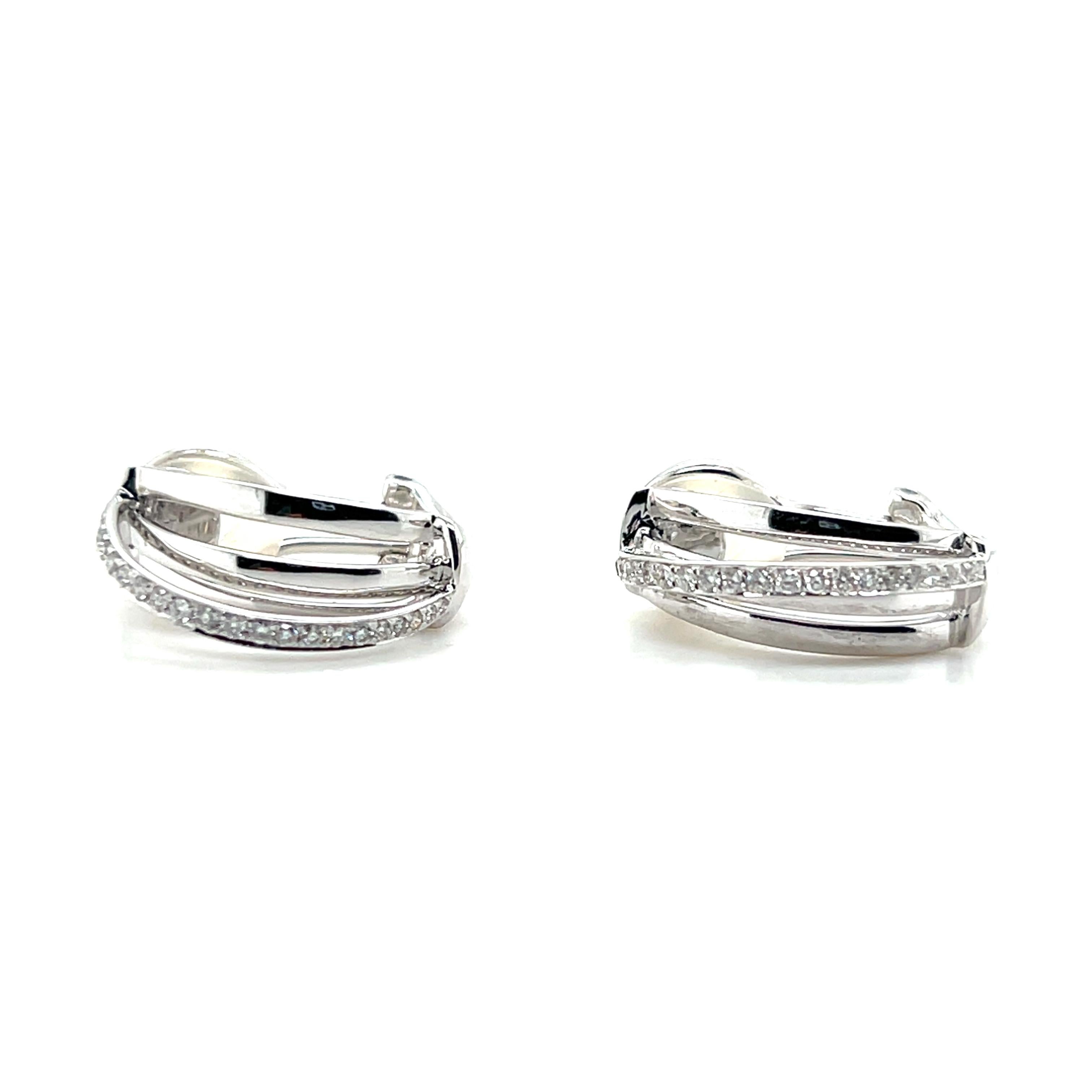 Aros Omega Contemporáneos de Diamantes Odelia y Oro Blanco de 18kt en Bueno estado para la venta en Towson, MD