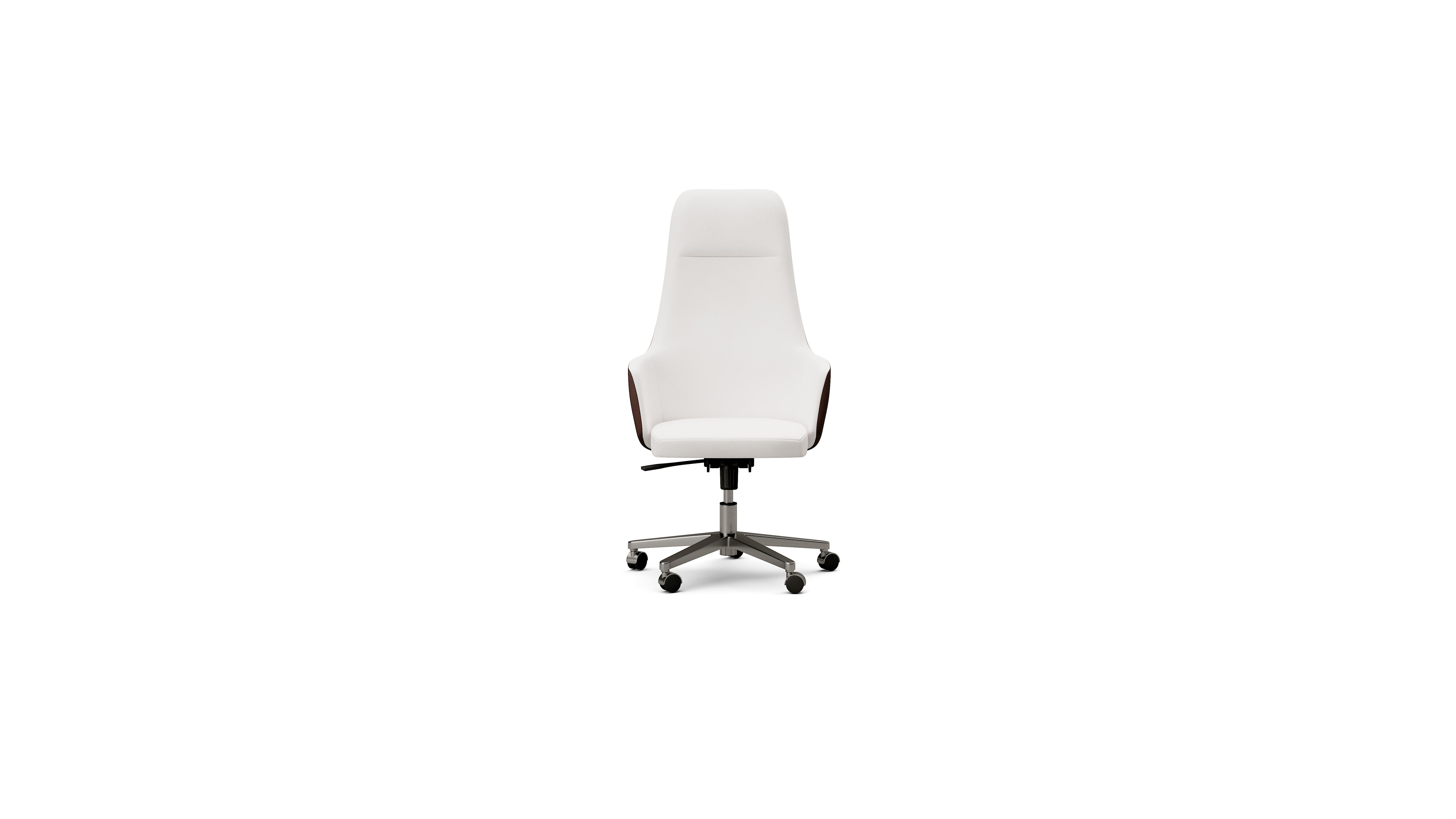 Modern Contemporary Directional Chair in Leather with Rotating Legs For Sale