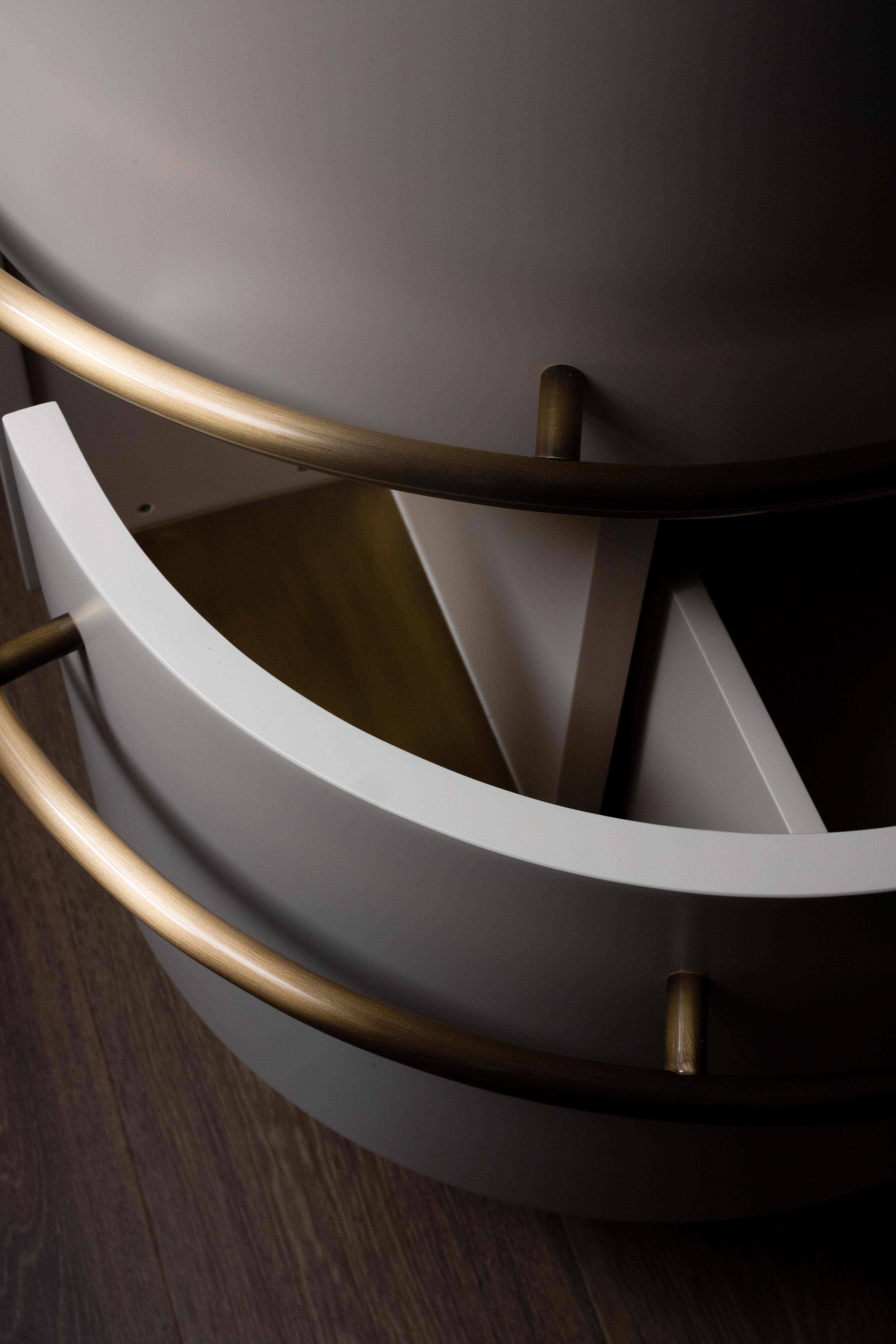 XXI secolo e contemporaneo Credenza contemporanea in marmo calacatta Oliver, realizzata a mano da Greenapple in vendita