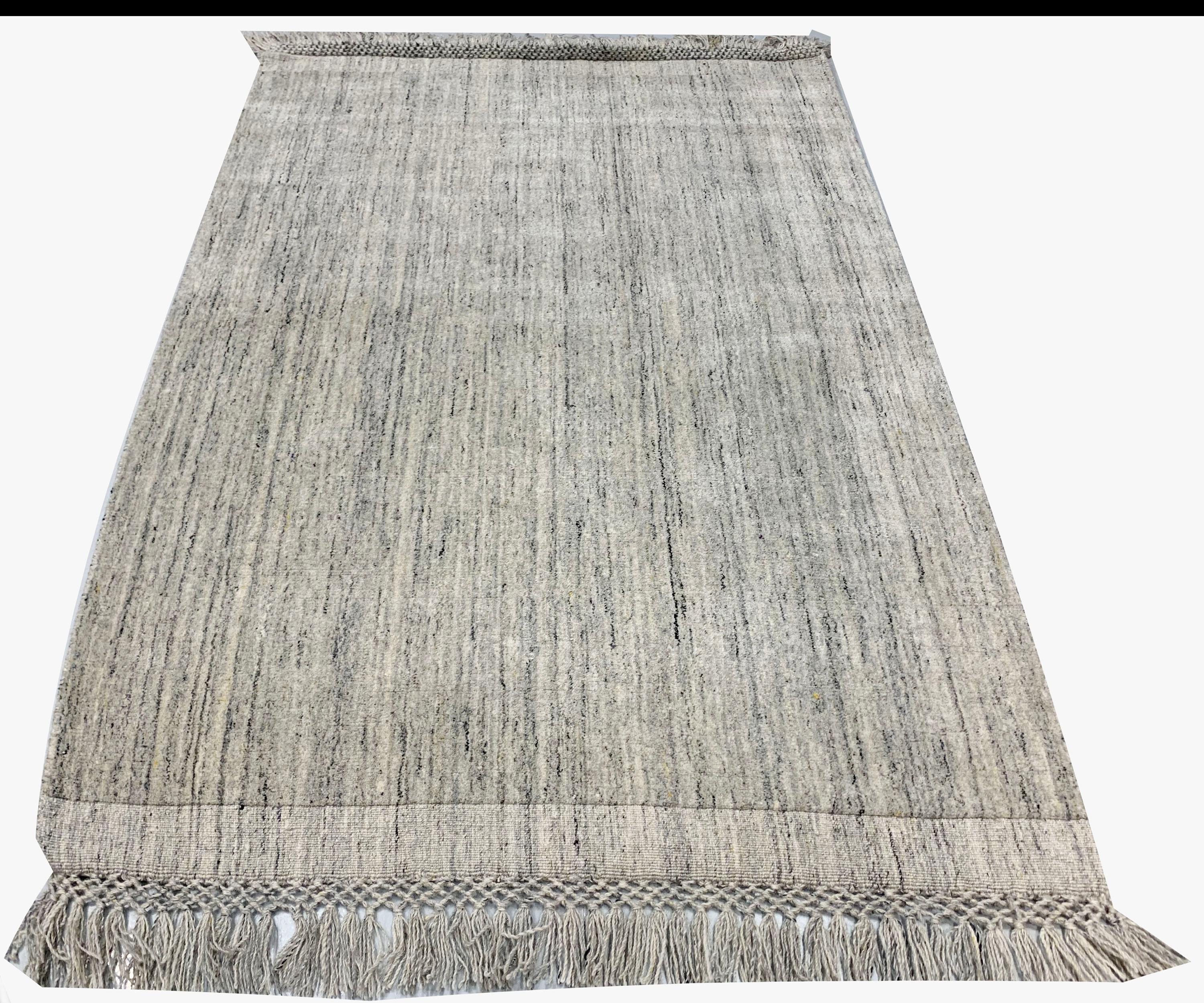 Indian Contemporary Omni Rug Silver Charcoal Ivory 4' x 6' For Sale