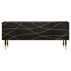 Credenza contemporanea Onda in frassino nero, ottone, di Railis Design