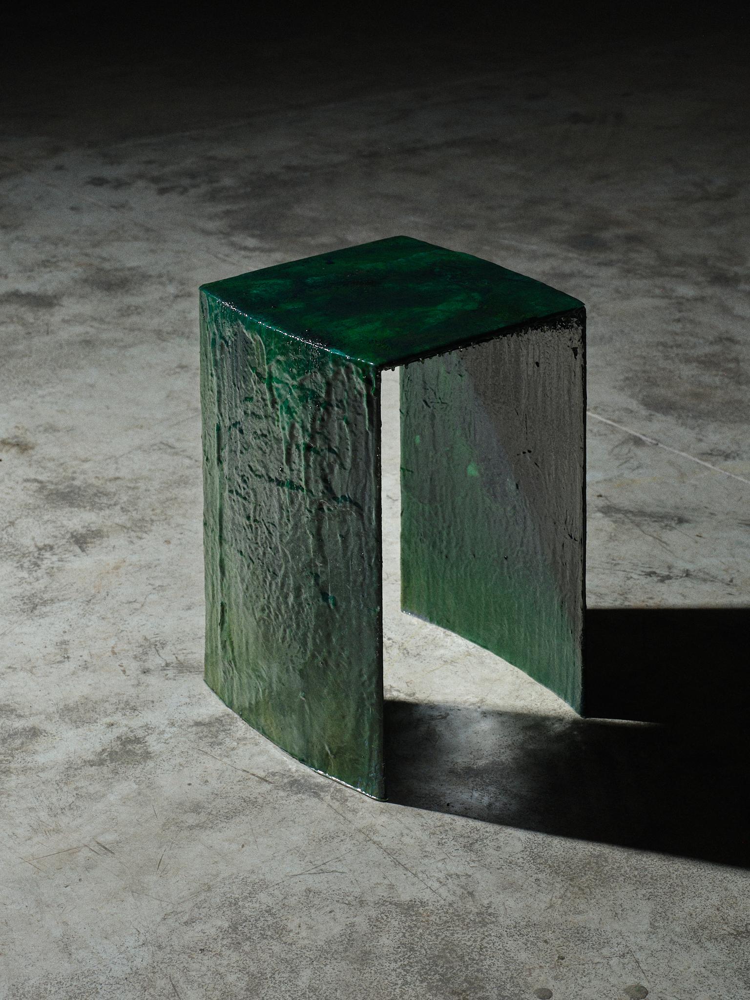 Contemporary one of a kind Juniper Forest Stool In New Condition For Sale In 1204, CH