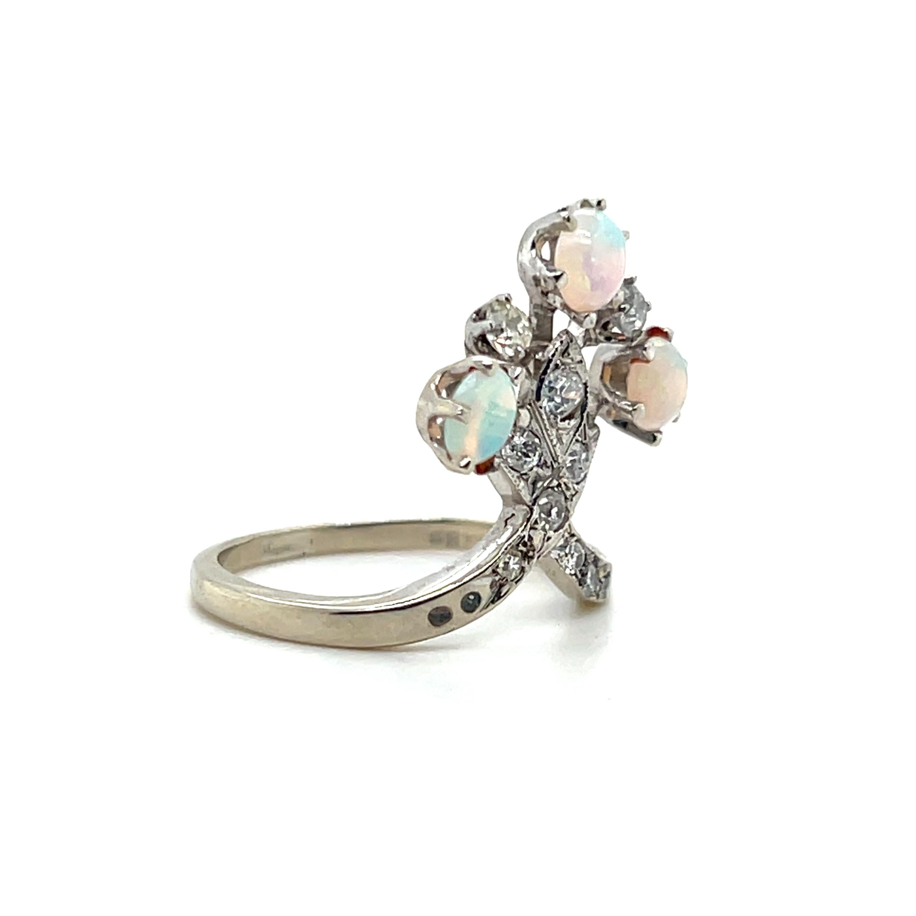 Zeitgenössischer Opal & Diamant 14k Weißgold himmlischer Statement-Ring im Angebot 3