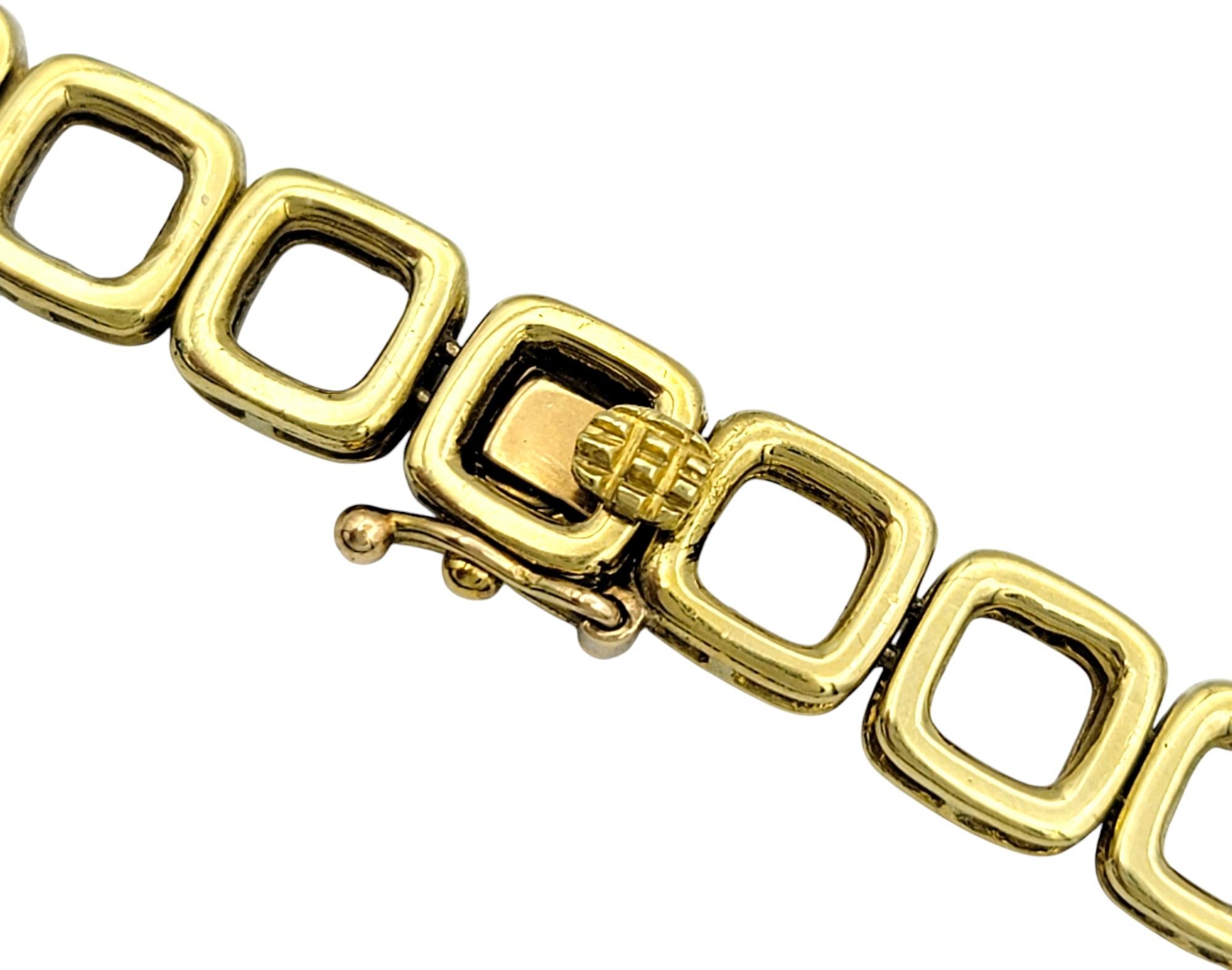 Donna Collana a maglie lunghe in oro giallo 18 carati con pavé quadrato aperto e contemporaneo di diamanti in vendita