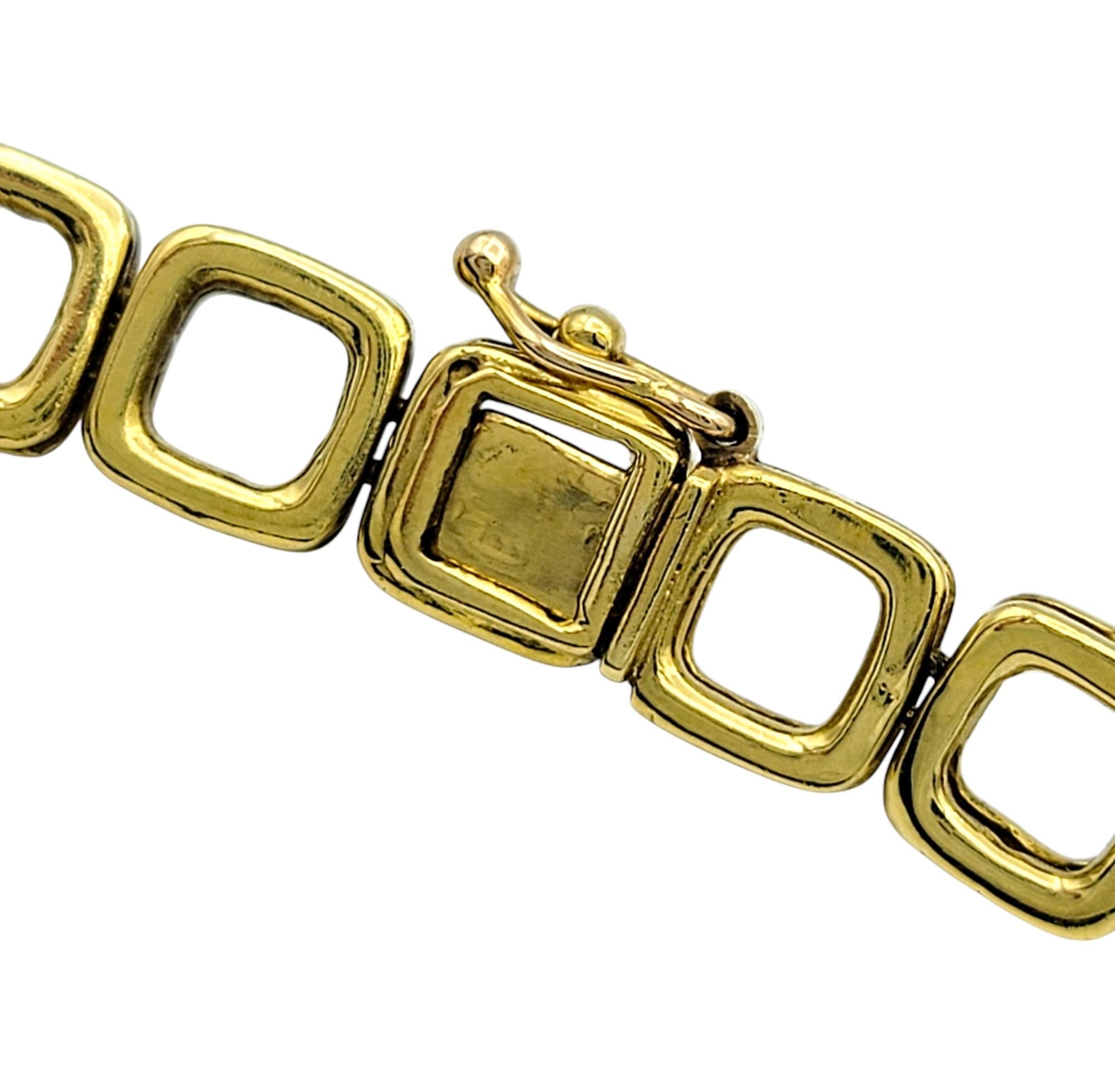 Collana a maglie lunghe in oro giallo 18 carati con pavé quadrato aperto e contemporaneo di diamanti in vendita 1