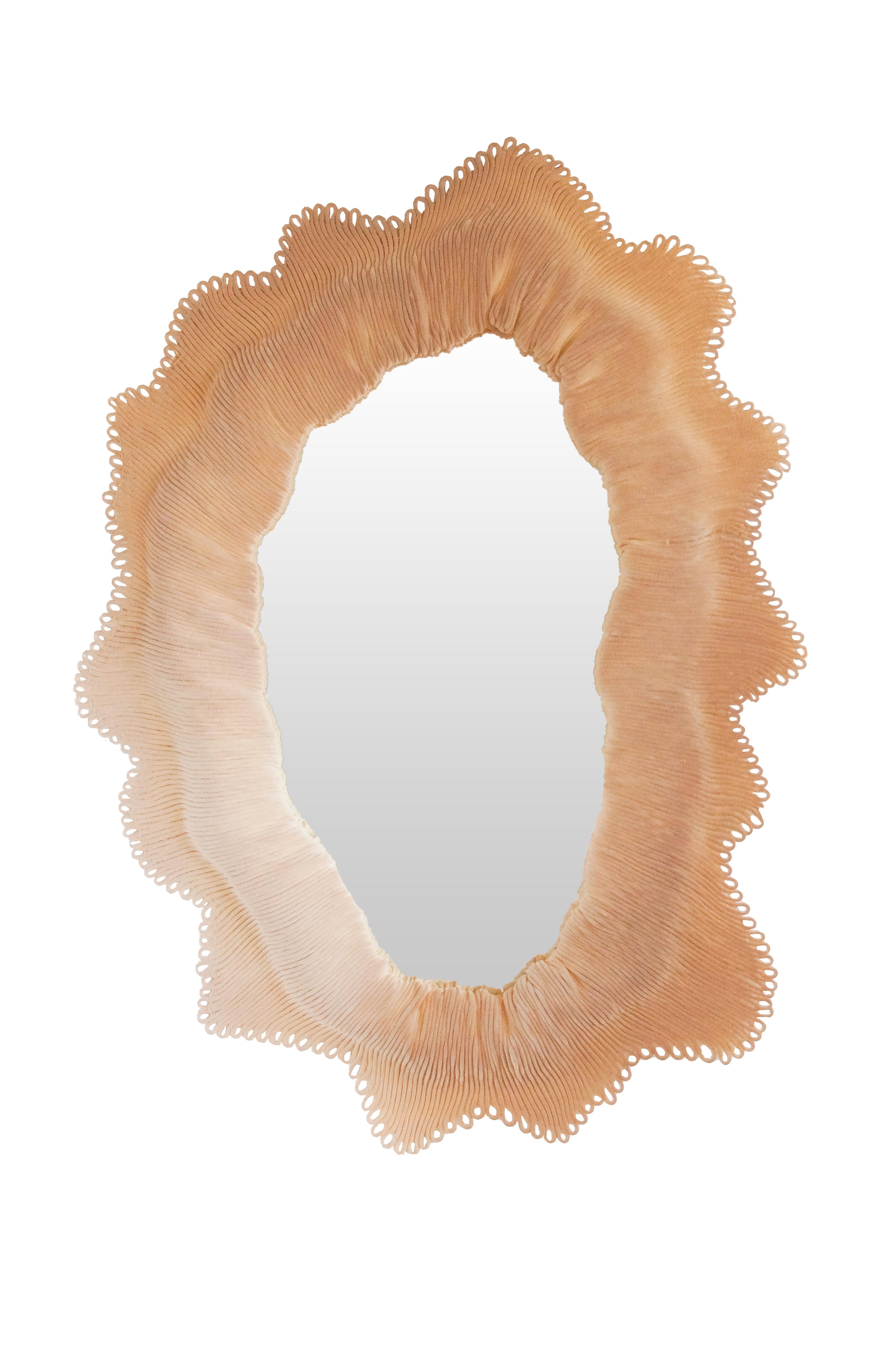 Contemporary Orbicello duo (customizable) Wall Mirrors Cynarina by Sarah Roseman In New Condition For Sale In 1204, CH