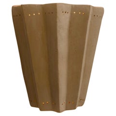 Lampada da parete contemporanea organica moderna marocchina fatta a mano in ceramica bianca