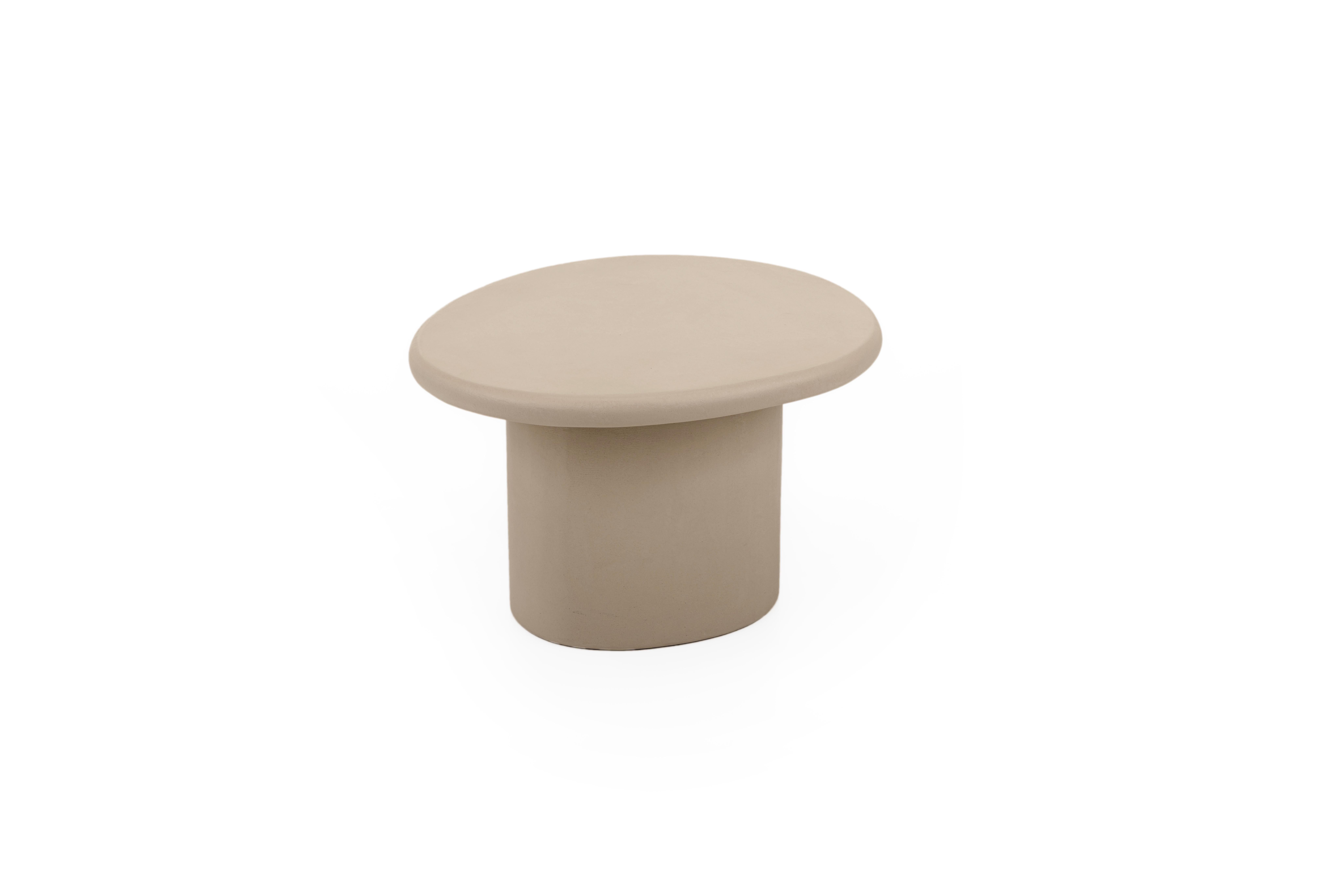 Belge Table basse contemporaine en plâtre naturel organique 