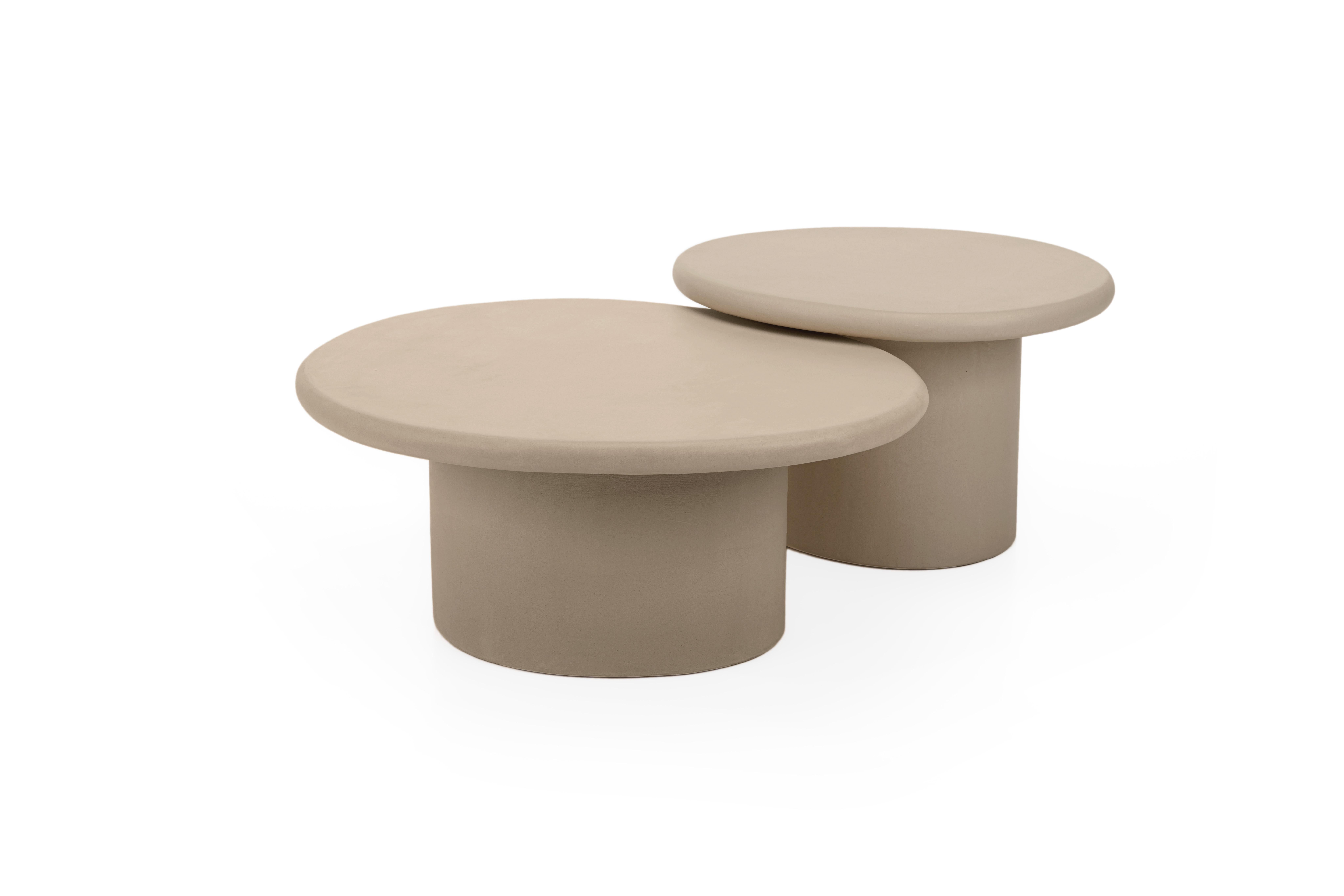 Table basse contemporaine en plâtre naturel organique 