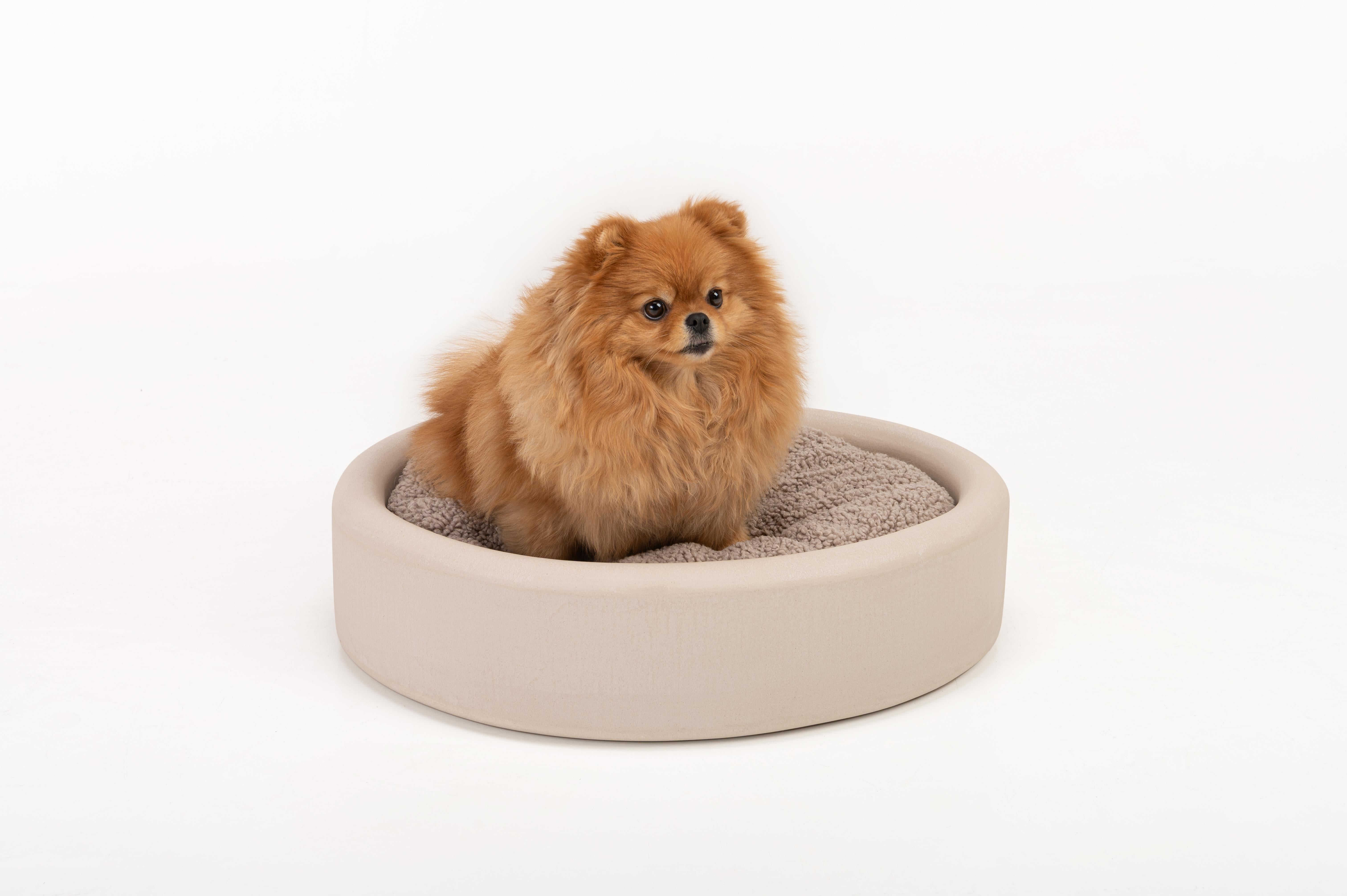 Lit pour chien contemporain en plâtre naturel rond 