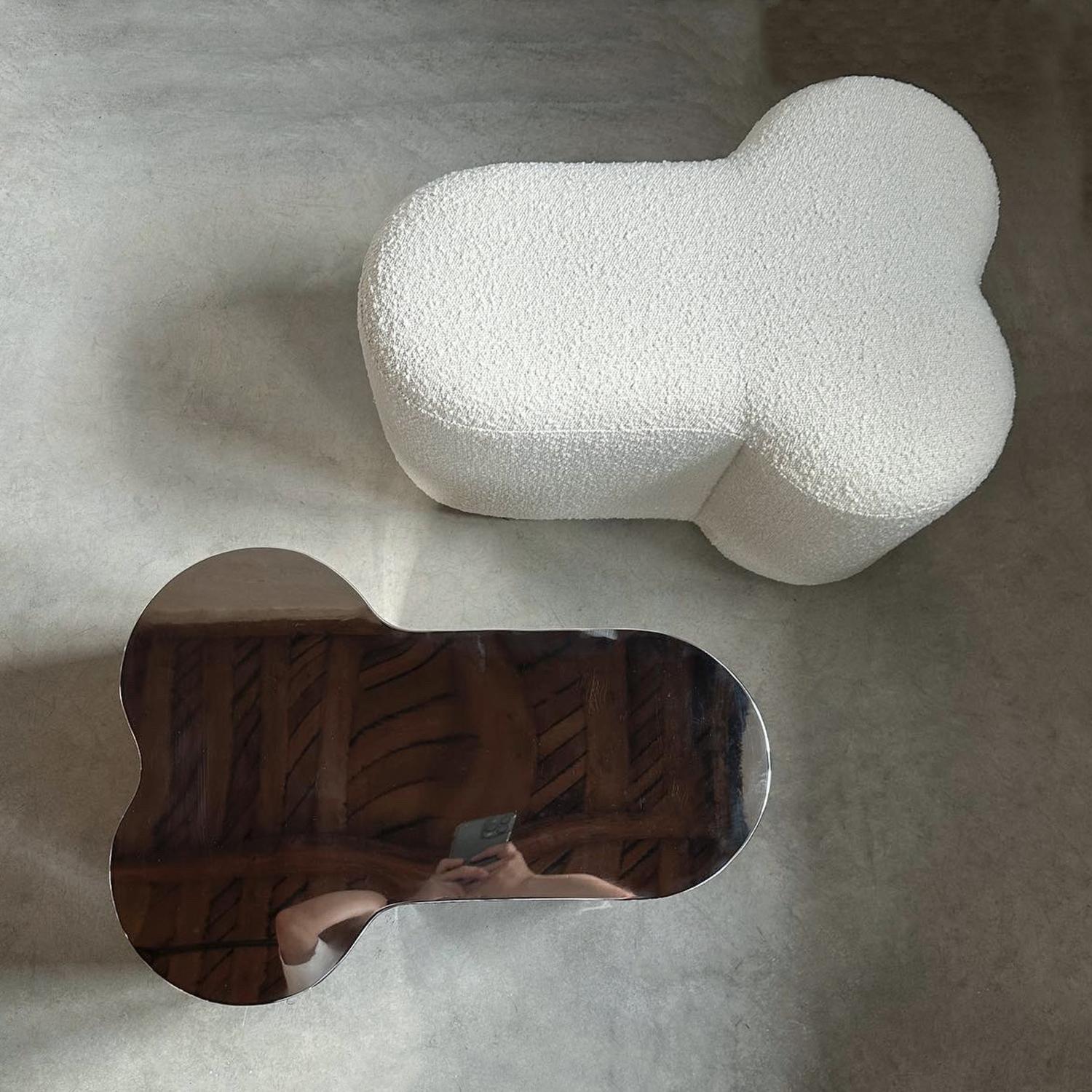 Contemporary Ottomane oder Pouf 'Lovedick' von Oitoproducts (21. Jahrhundert und zeitgenössisch) im Angebot