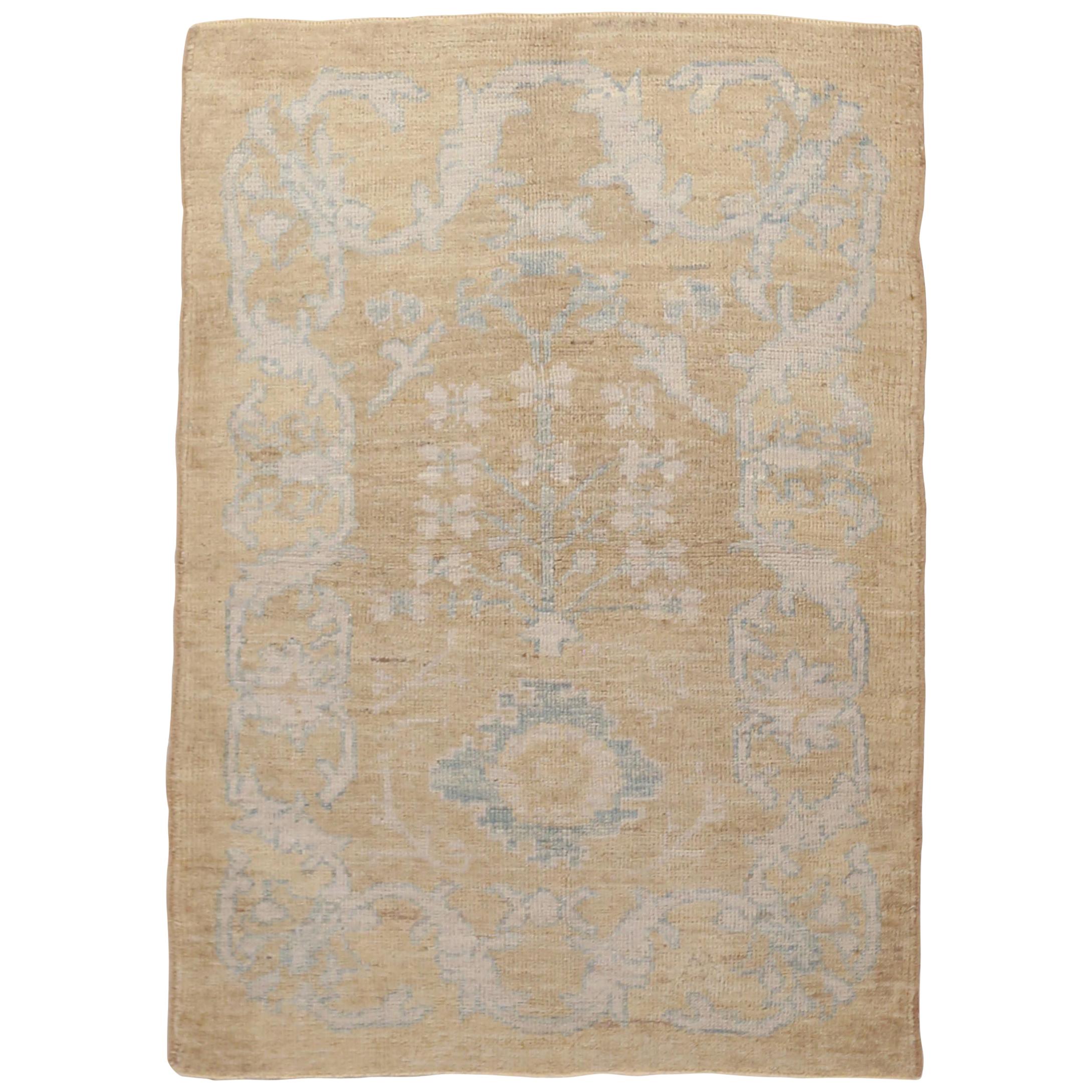 Contemporary Oushak Persian Rug with Ivory Floral Patterns 
