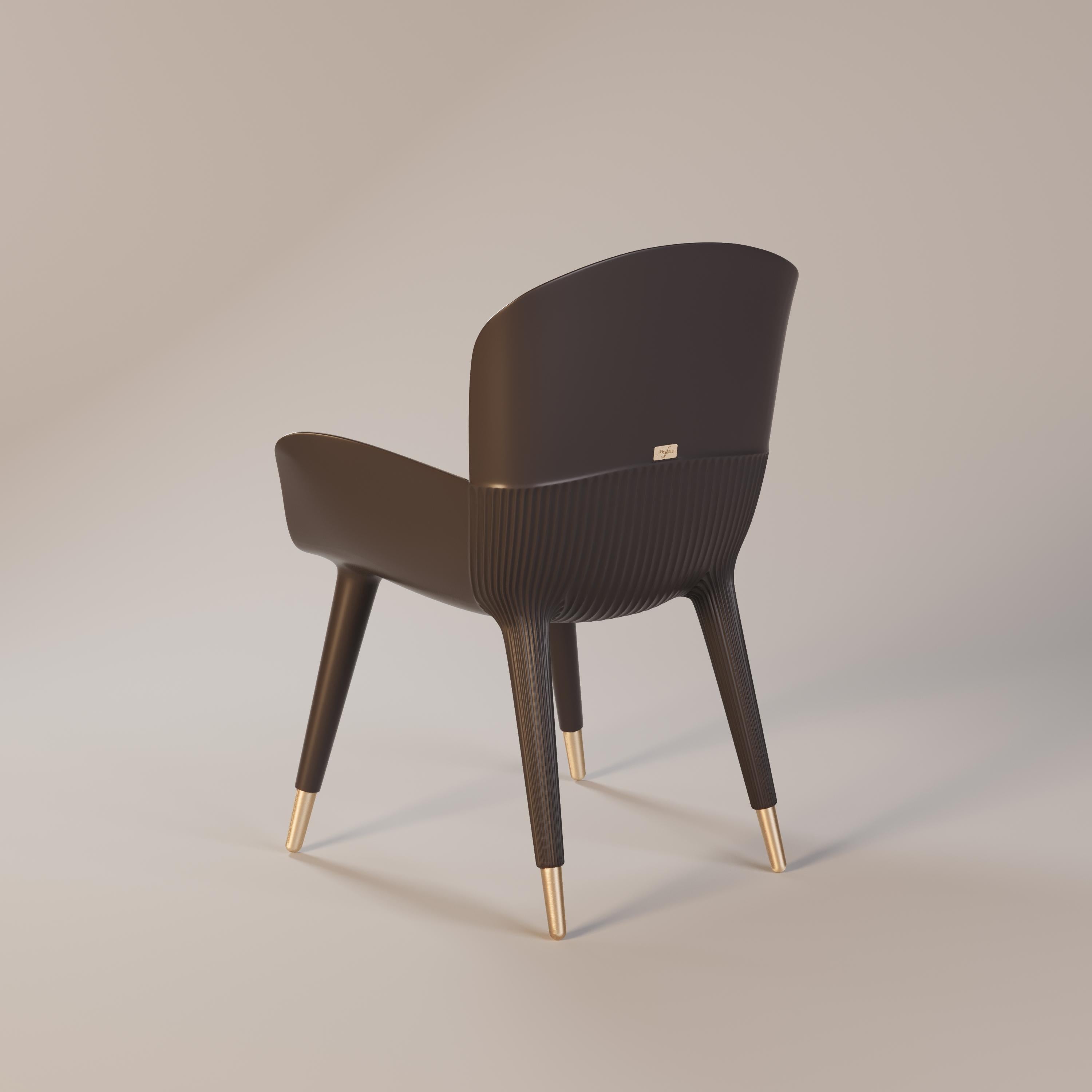 Moderne Fauteuil de salle à manger d'extérieur Modernity avec revêtement en cuir Brown en vente