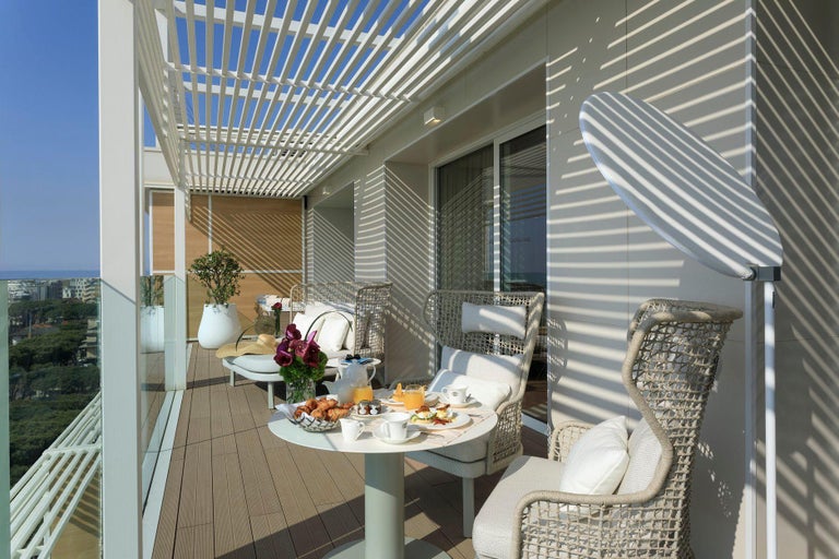 Contemporary Outdoor Dining Table Ft. Round Carrara Marble Top For Sale