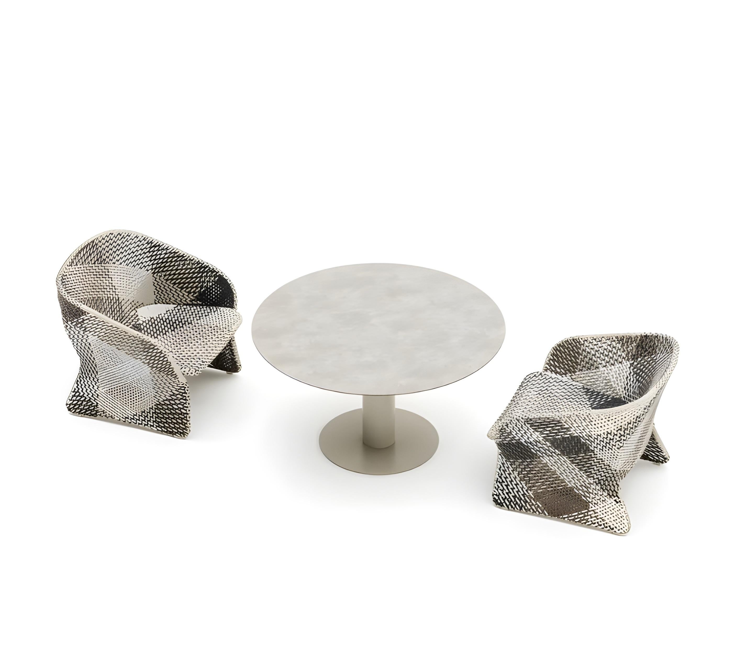 Table de salle à manger d'extérieur Contemporary Ft. Top rond en marbre de Carrare en vente 2