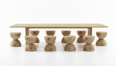 Tavolo da pranzo contemporaneo per esterni, dieci sgabelli in legno massiccio di cedro