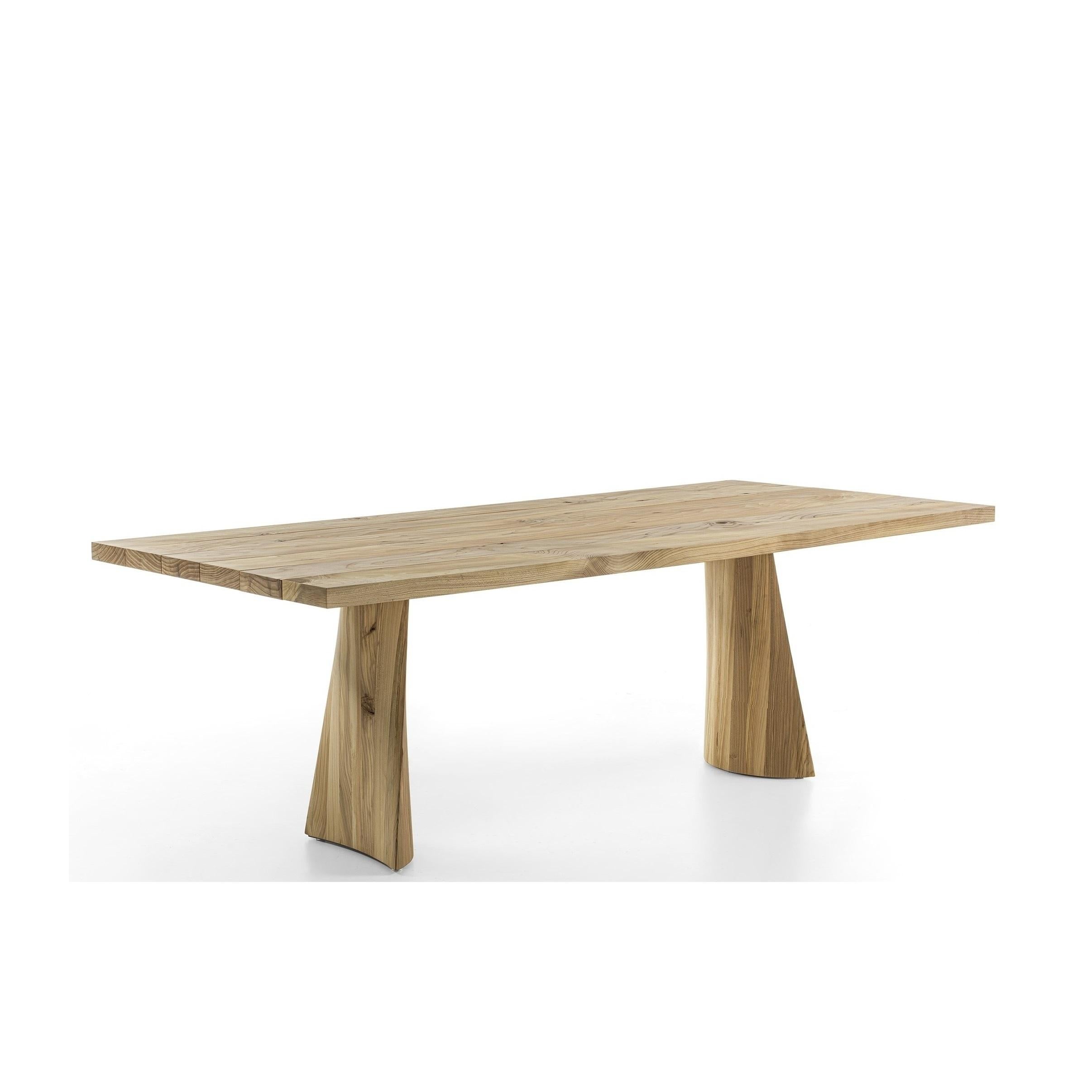 Mesa de comedor exterior contemporánea con ocho taburetes de madera maciza de cedro Italiano en venta