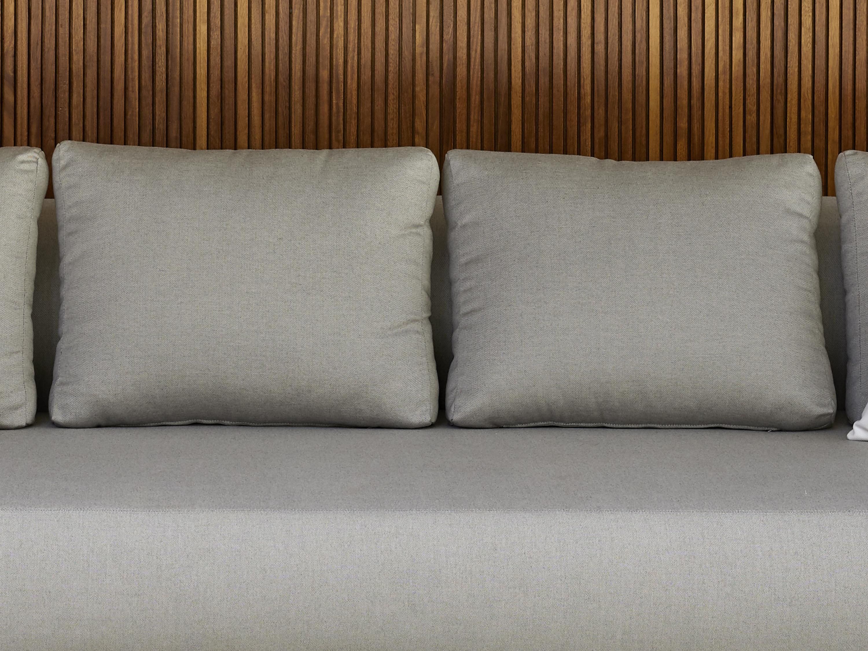 Zeitgenössisches Sofa für den Außenbereich in Marineblau im Zustand „Neu“ im Angebot in New York, NY