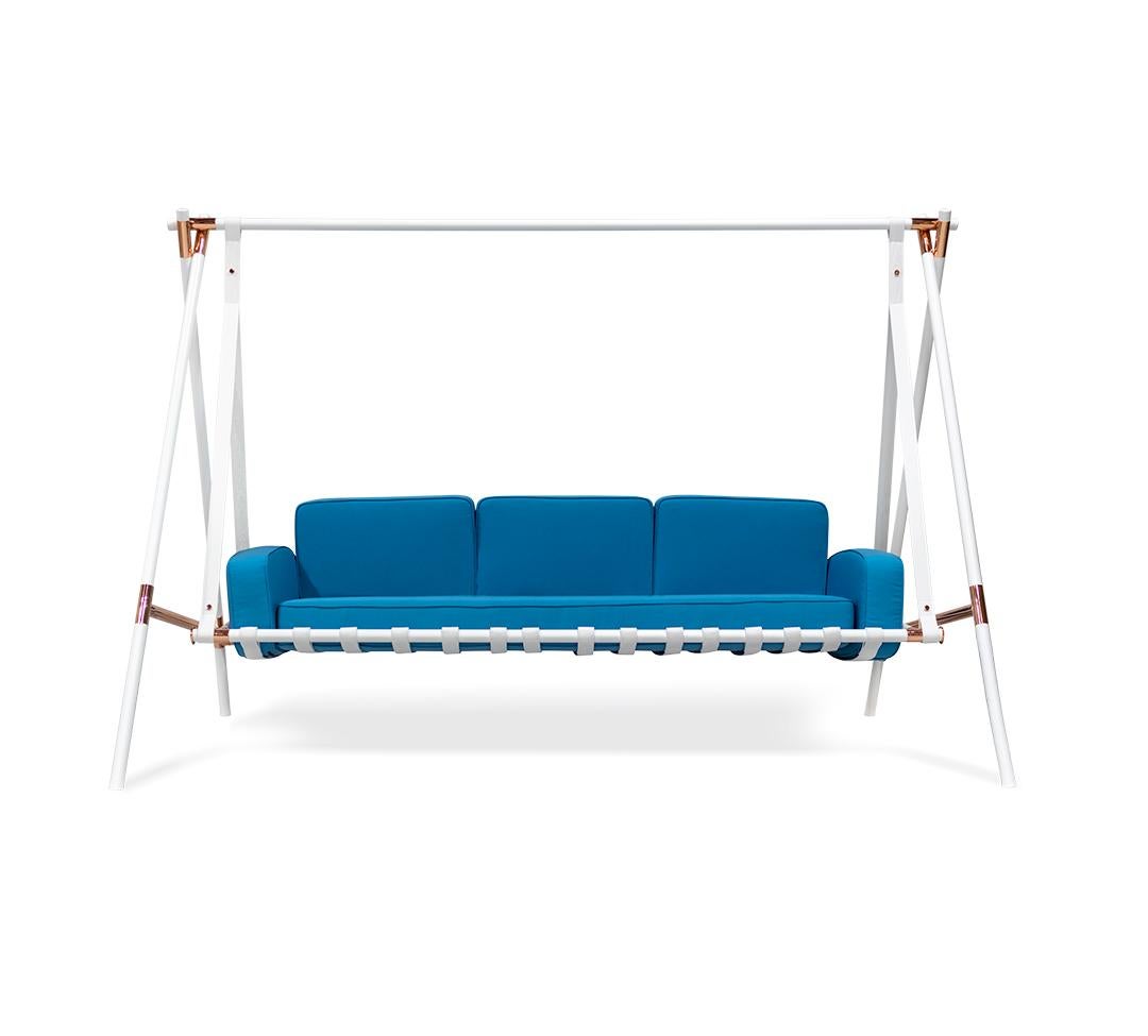 Modernes Swing-Sofa für den Außenbereich mit 3 Sitzen aus Edelstahl, Acryl und wasserdichtem blauem Stoff (Portugiesisch) im Angebot